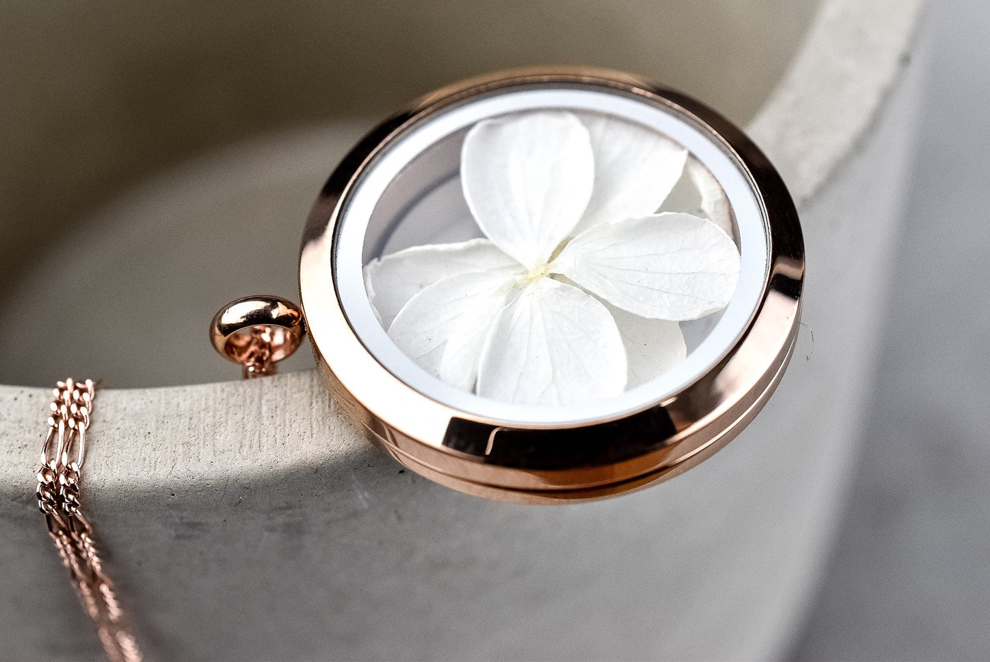 925 Rose Gold Plated Necklace with Real Hydrangea Blossoms