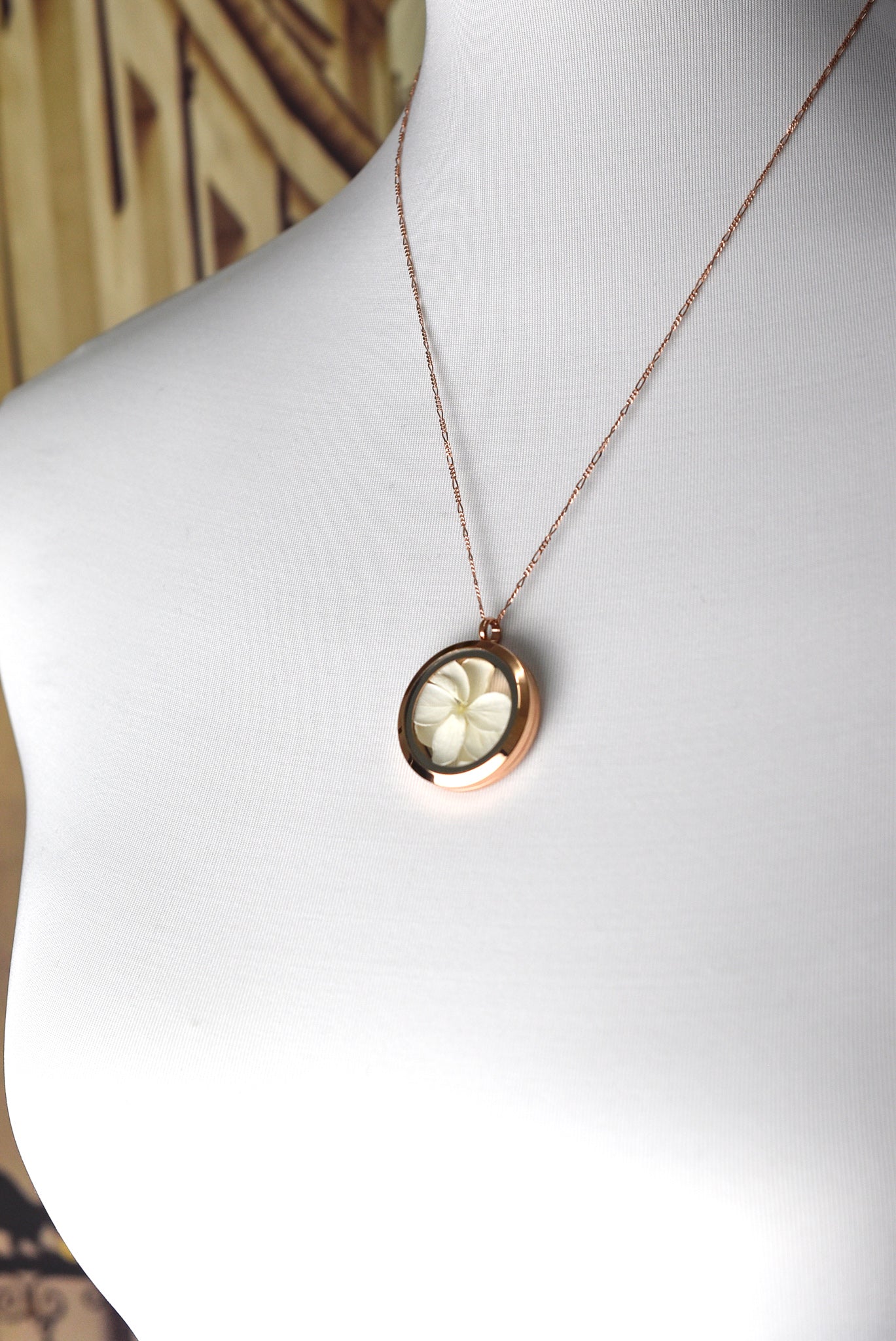925 Rose Gold Plated Necklace with Real Hydrangea Blossoms