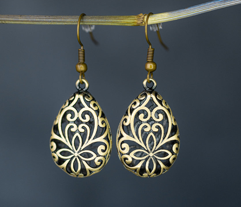 Marrakech — bronze earrings in vintage style