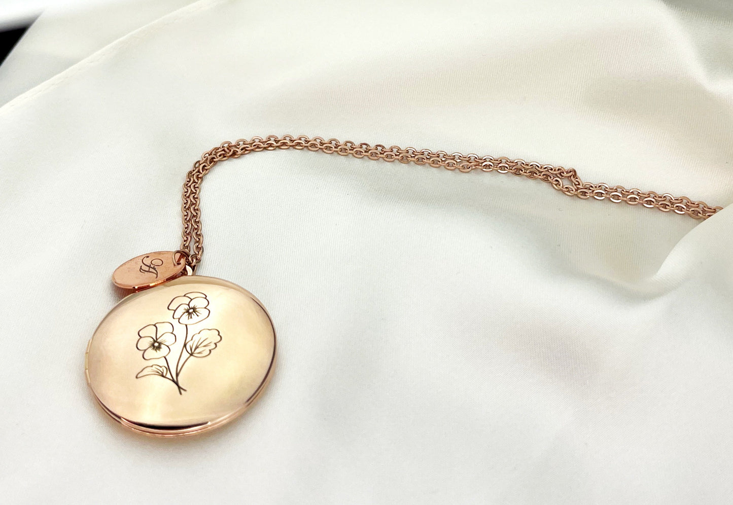Personalized BIRTH FLOWER Photo Locket Necklace with Photo Service…