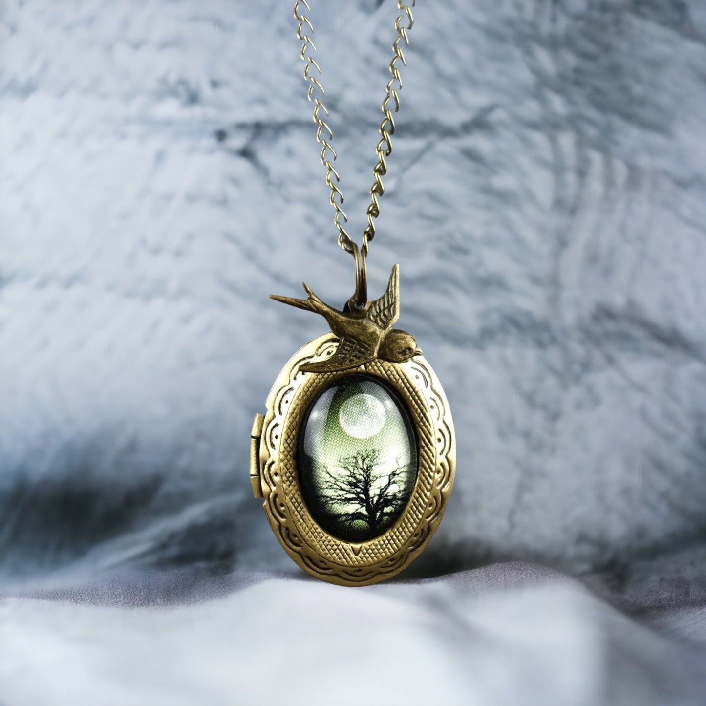 Photoservice Includes Personalizable Mystic Forest Swallow Photomed…