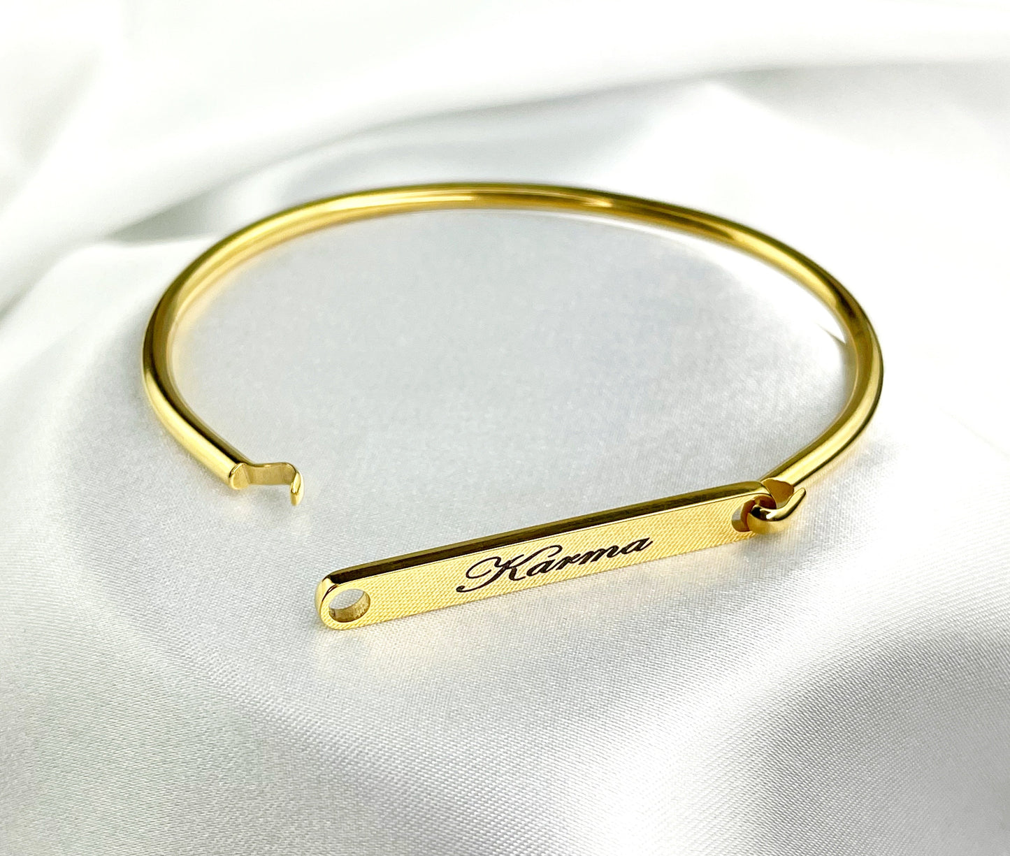 Personalizable stainless steel bangle - engraving - gold color…