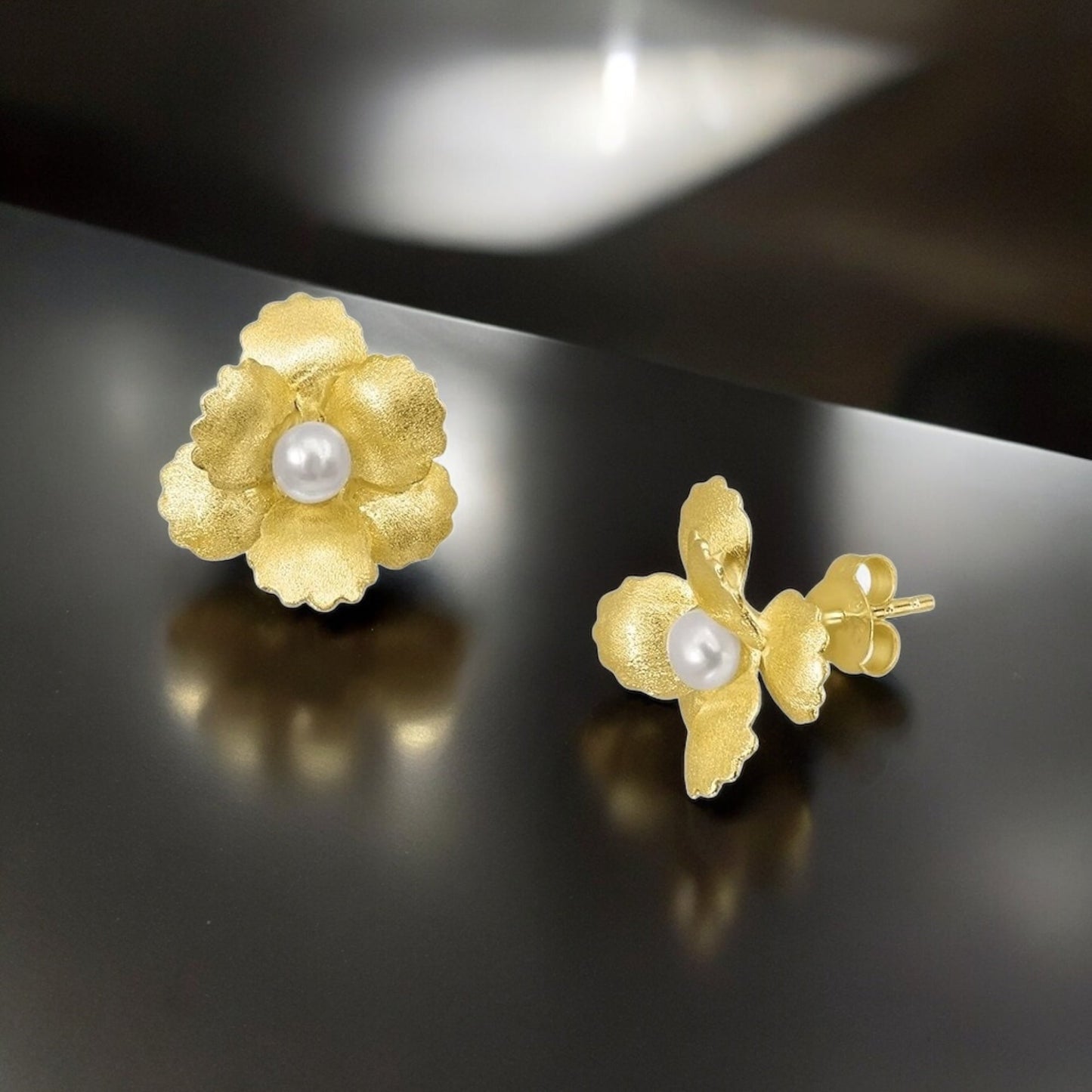 Elegant Floral 925 Sterling Silver Stud Earrings with Freshwater…
