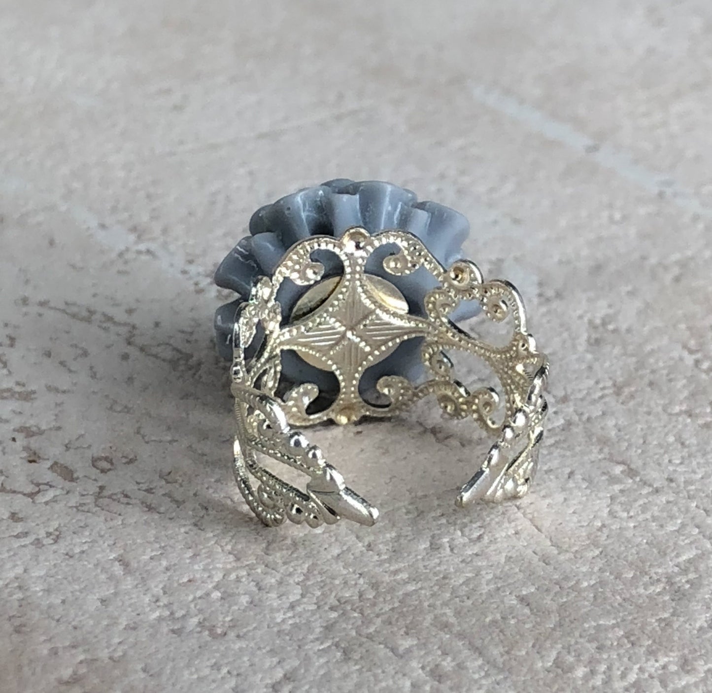 Chrysanthemum — Ring in Vintage Style