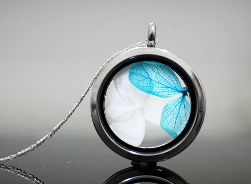 Hydranga Leaves Medallion Pendant Chain - 925 Sterling Silver Real…