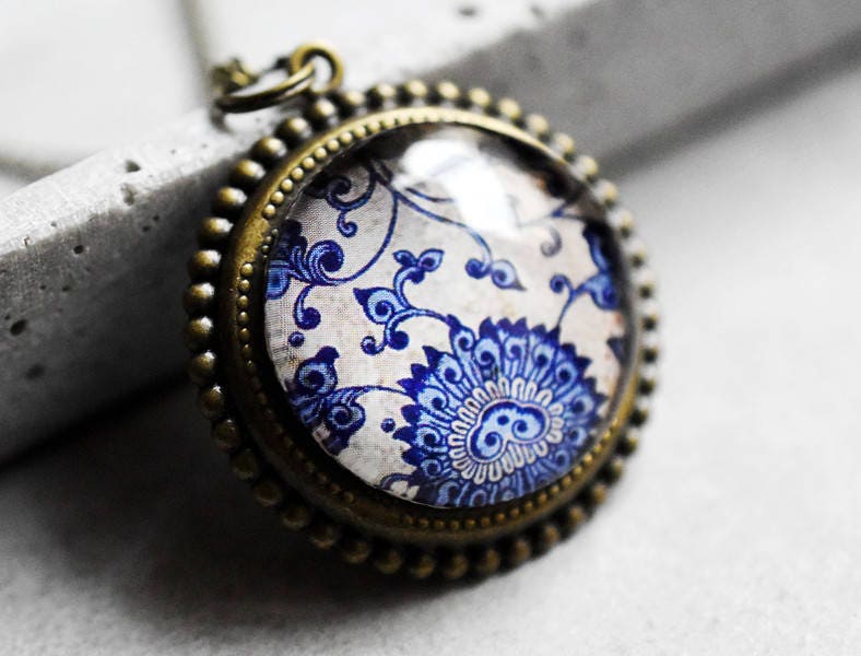 Tiles Glass Pendant Chain - Bronze Oriental Tile Playful Chain