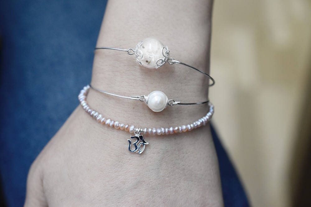 Elegant Pustflumen Seed Bangle - Minimalist Silver Plated Jewelry…