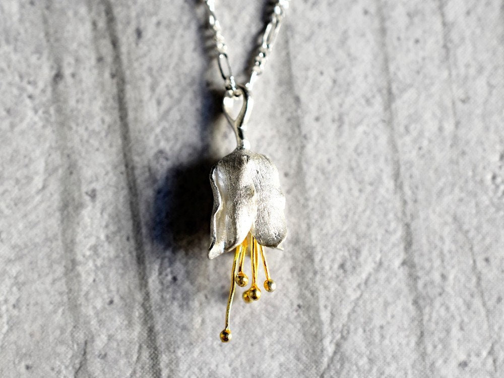 Belly Flowers Chain - 925 Silver Chain Golden Floral Pendant…