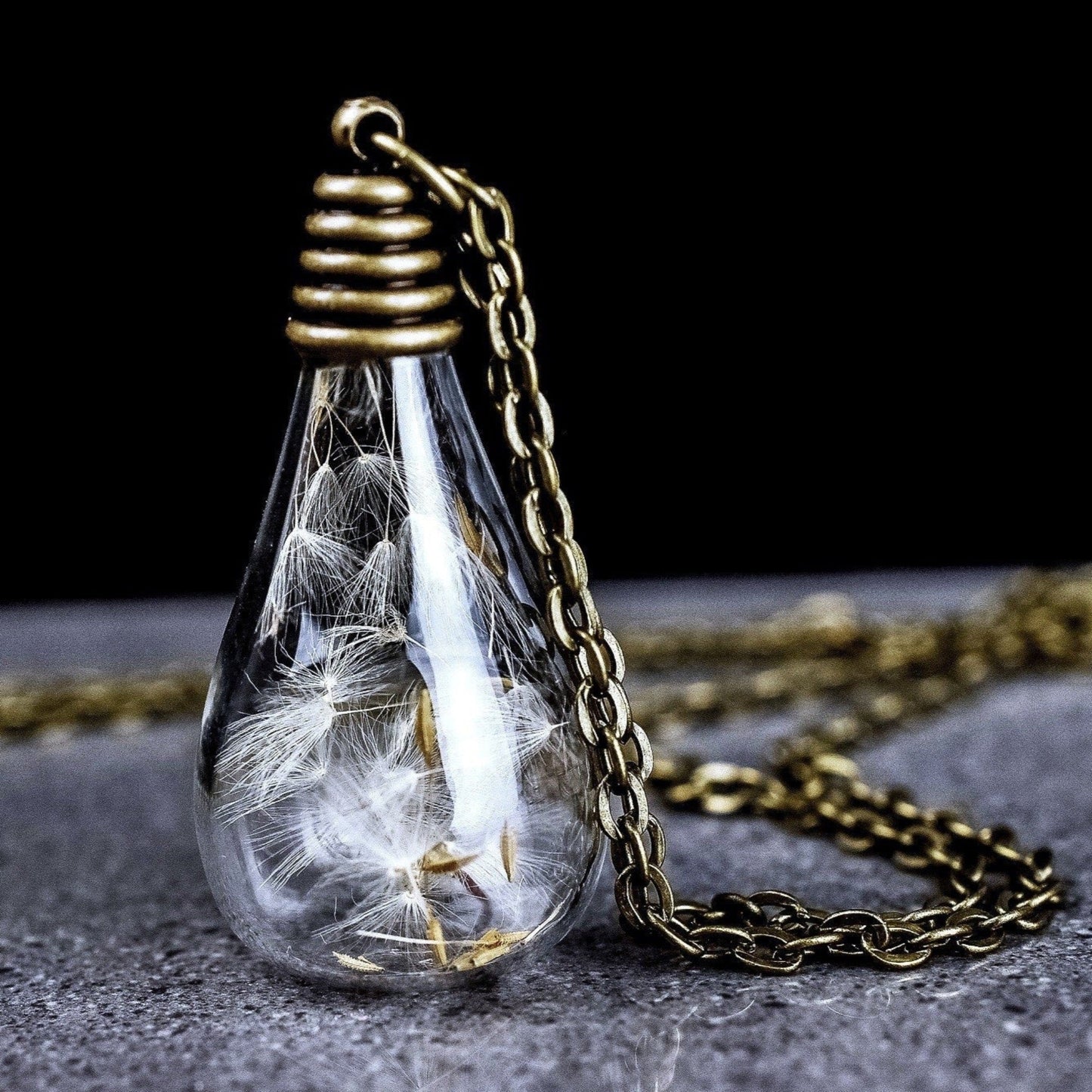 Pustflumen Seeds Drop Pendant Necklace - Bronze Dried Blossoms…