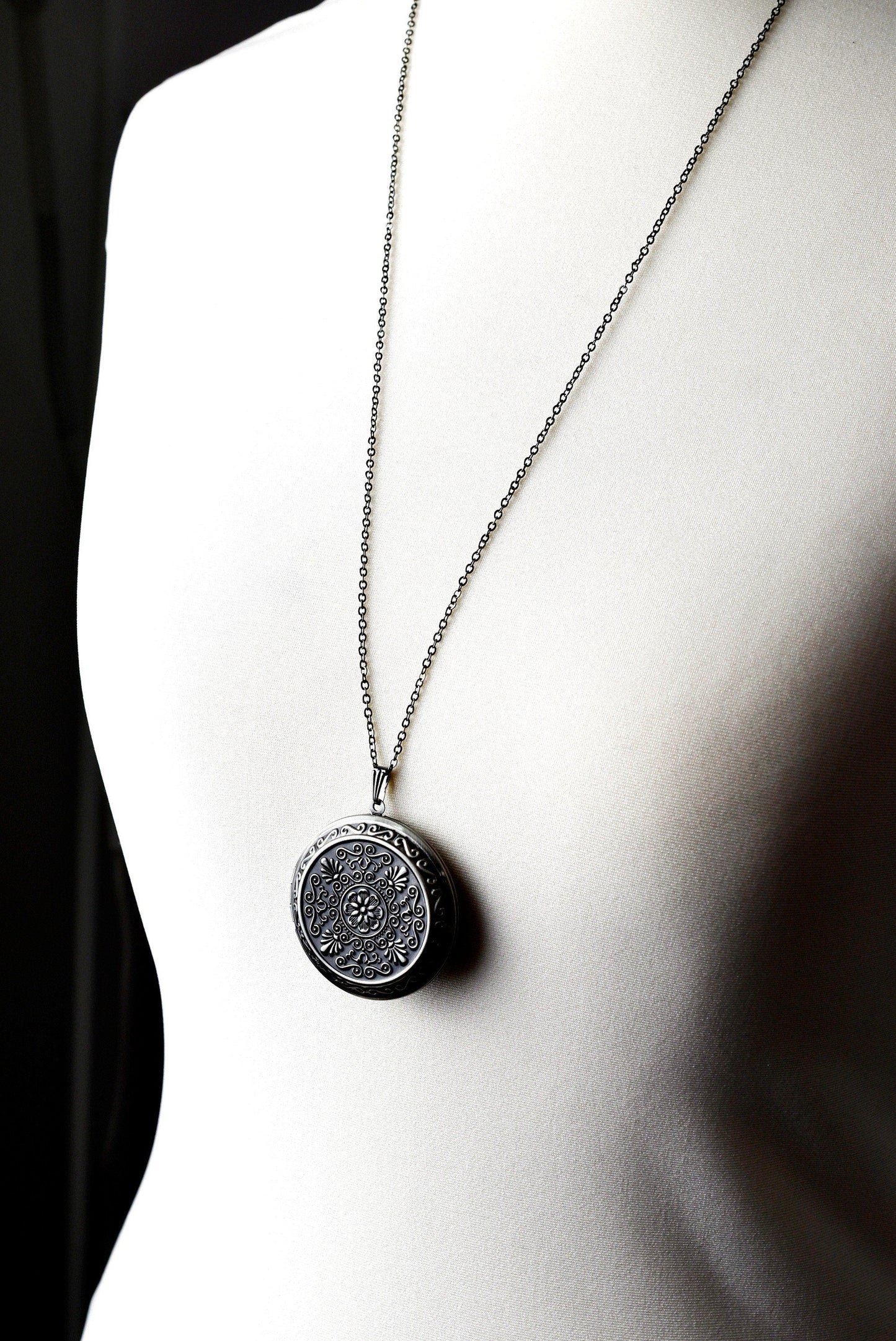 Customizable Photo Medallion Chain incl. Photoservice - Hinging XL…