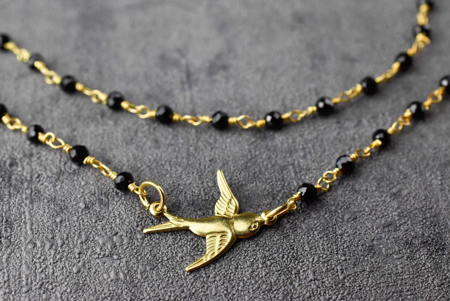 Onyx Schwalbe Gold Pendant Chain - Gold Plated Bird Black Gemstone…