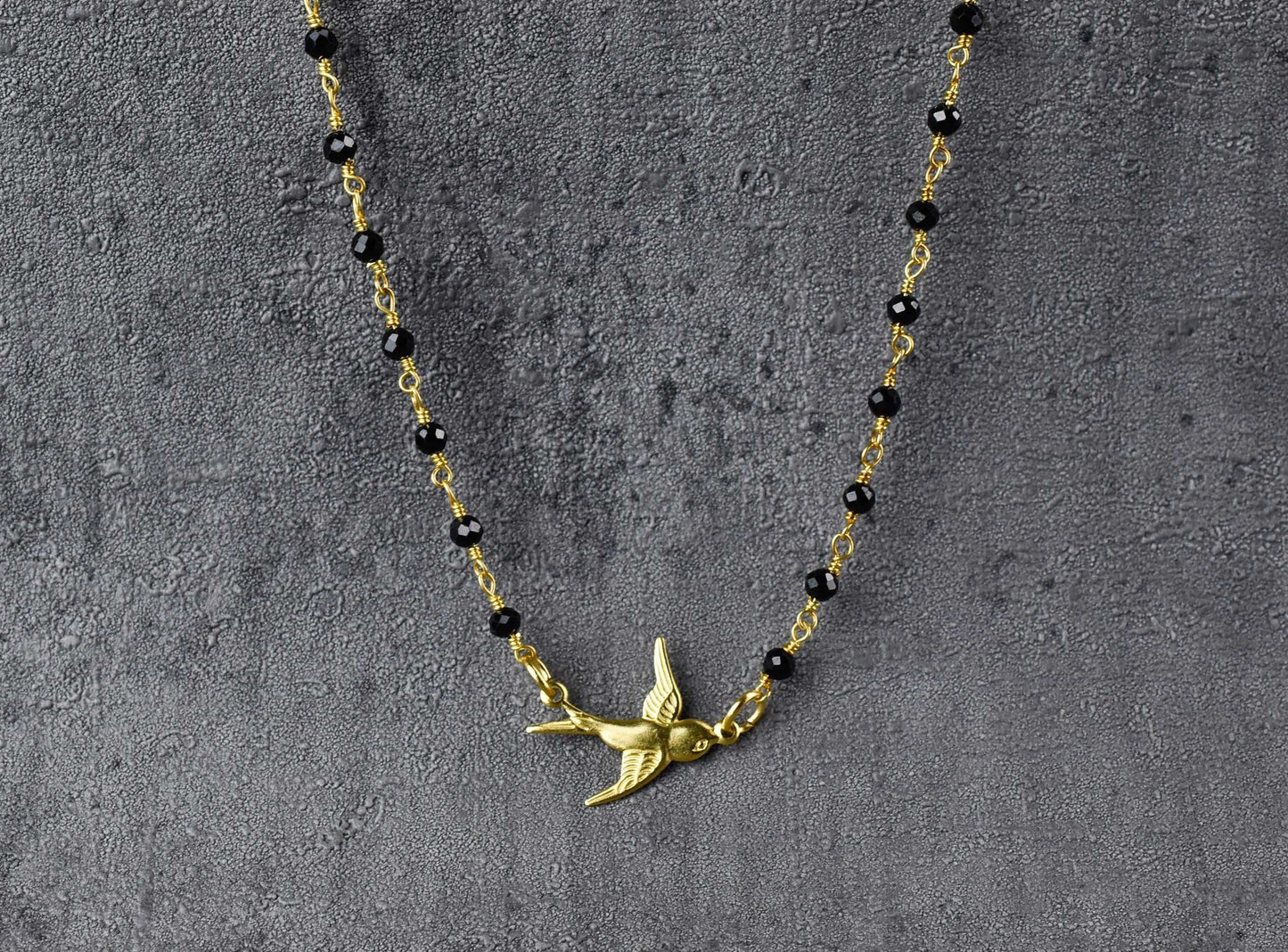 Onyx Schwalbe Gold Pendant Chain - Gold Plated Bird Black Gemstone…