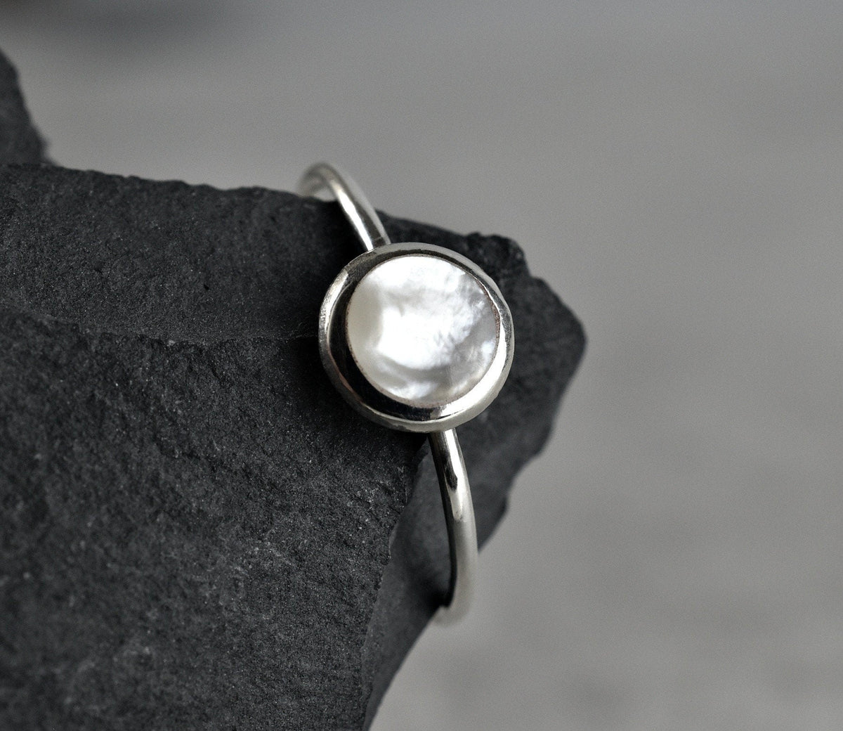 Mother of Pearl Ring - 925 Sterling Silver - Minimalist Jewelry - RG925-12