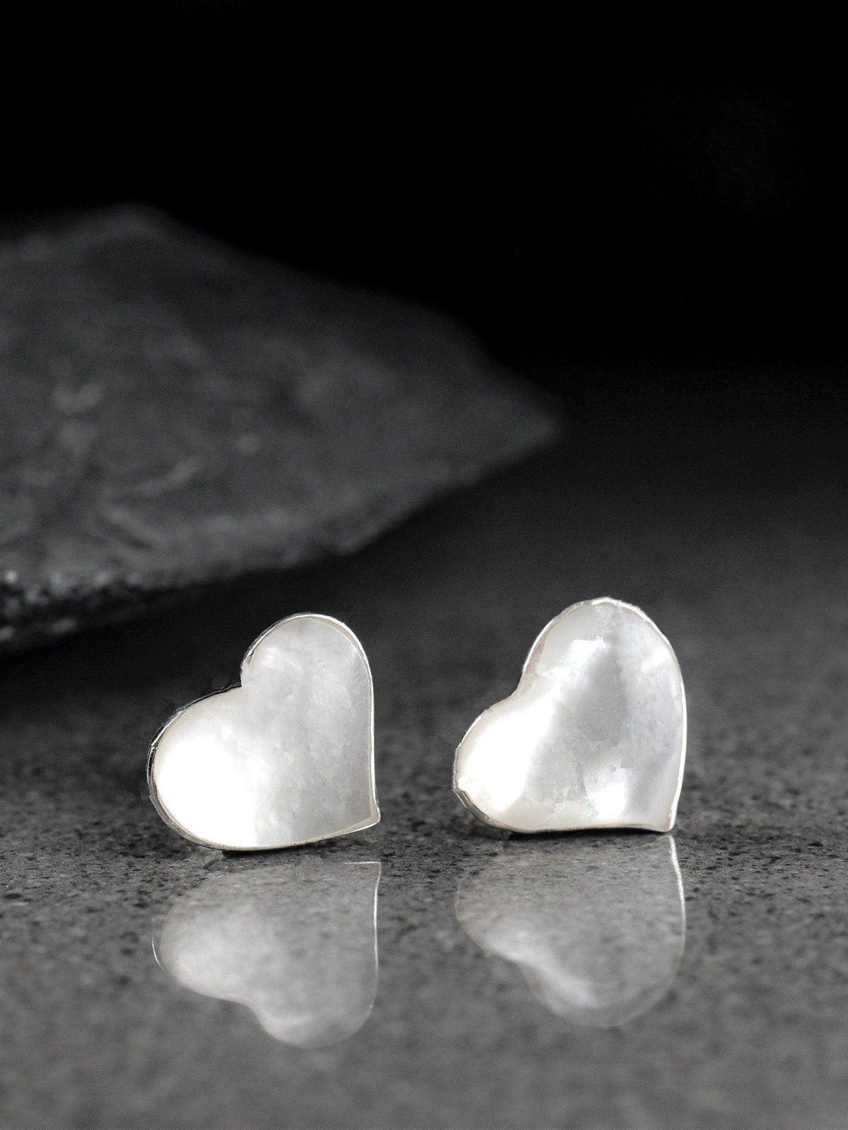 Mother-of-Pearl Heart Stud Earrings - 925 Sterling Silver - OHR925-94