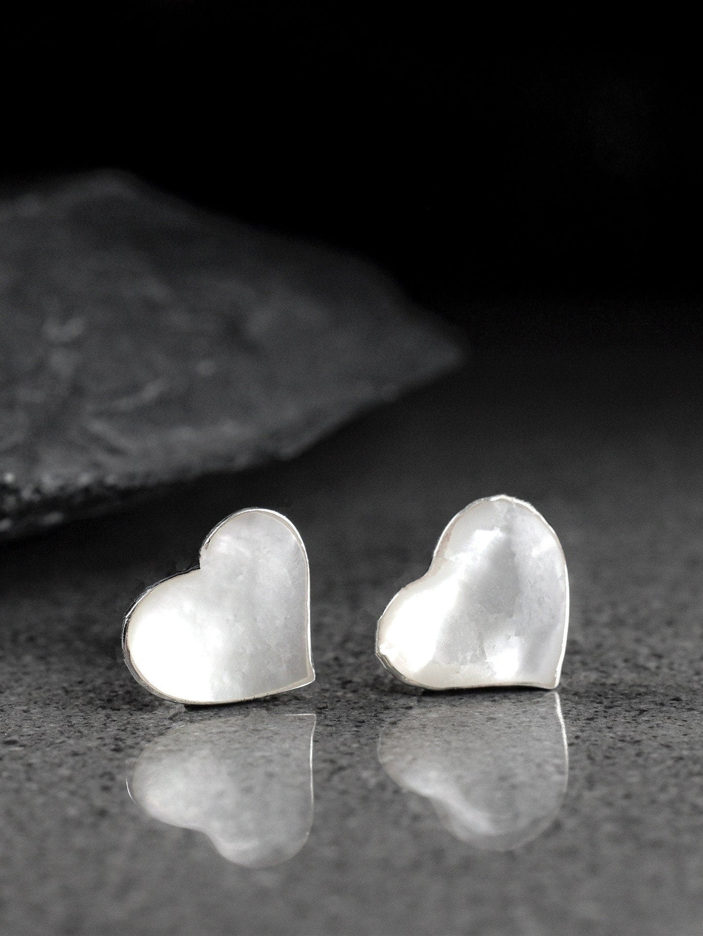 Heart-shaped mother of pearl earrings made of 925 sterling silver — 94