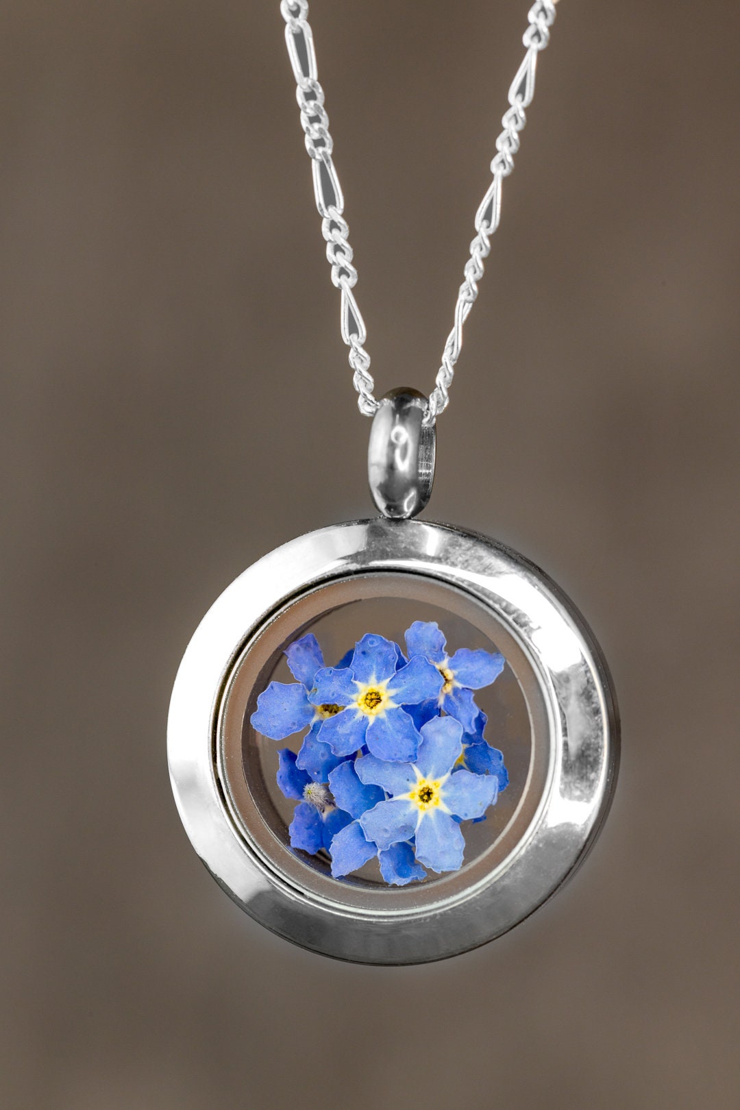 Forget-me-not flowers medallion - glass medallion with genuine…