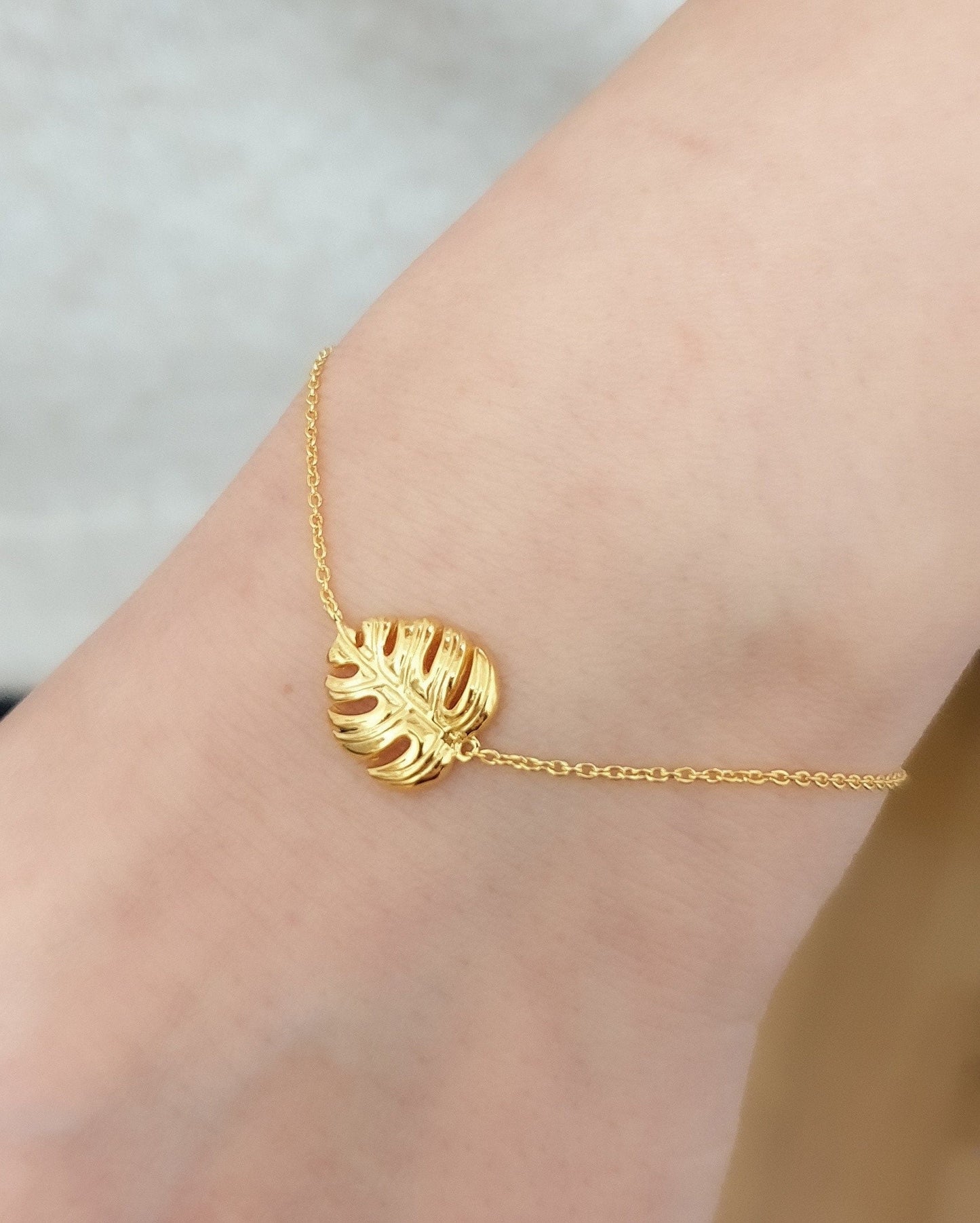 Monstera Leaf Gold Bracelet - 925 Sterling Gold Gilded Nature Jewelry
