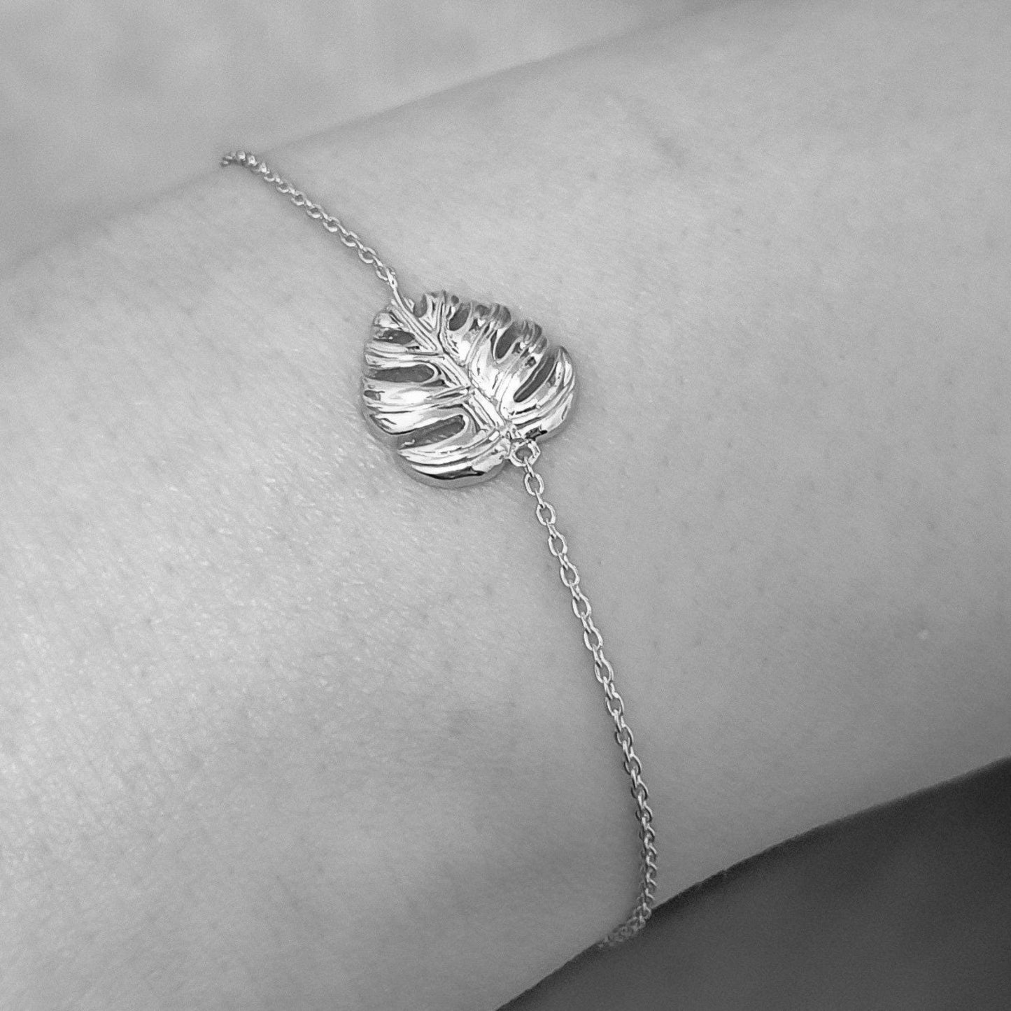 Monstera Leaf Bracelet - 925 Sterling Silver Exotic Plant Nature Jewelry