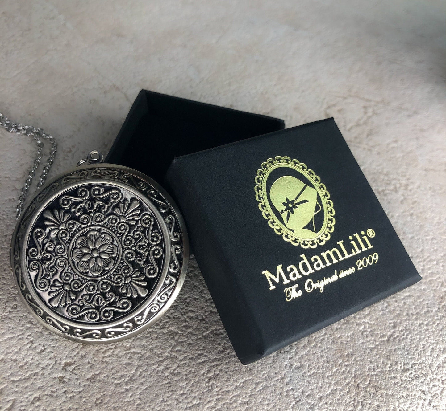 Customizable Photo Medallion Chain incl. Photoservice - Hinging XL…