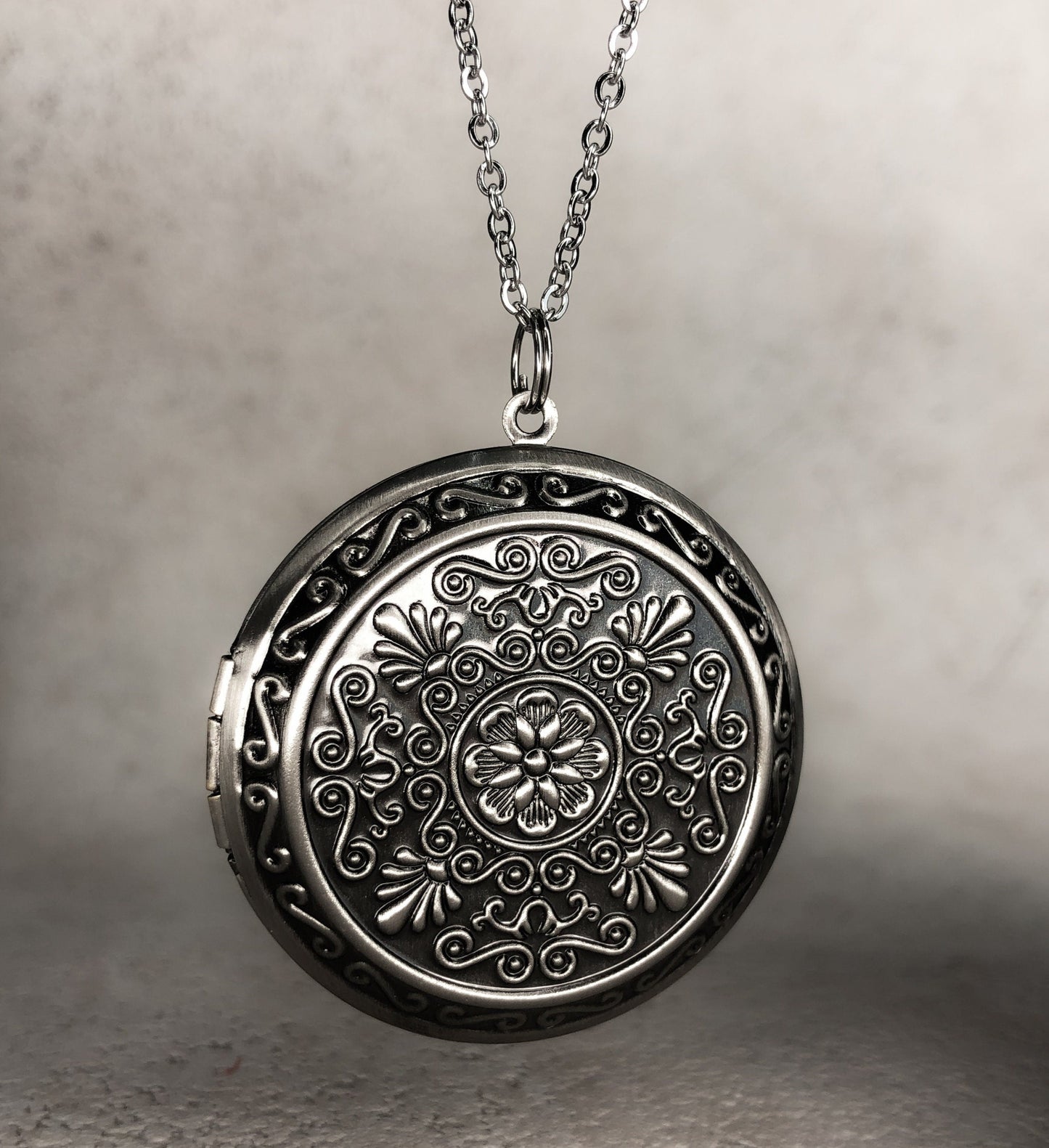 Customizable Photo Medallion Chain incl. Photoservice - Hinging XL…