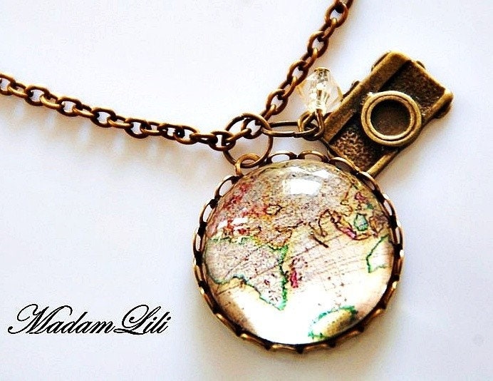 World Map Globe Pendant Chain Vintage Style - Globetrotter Jewelry