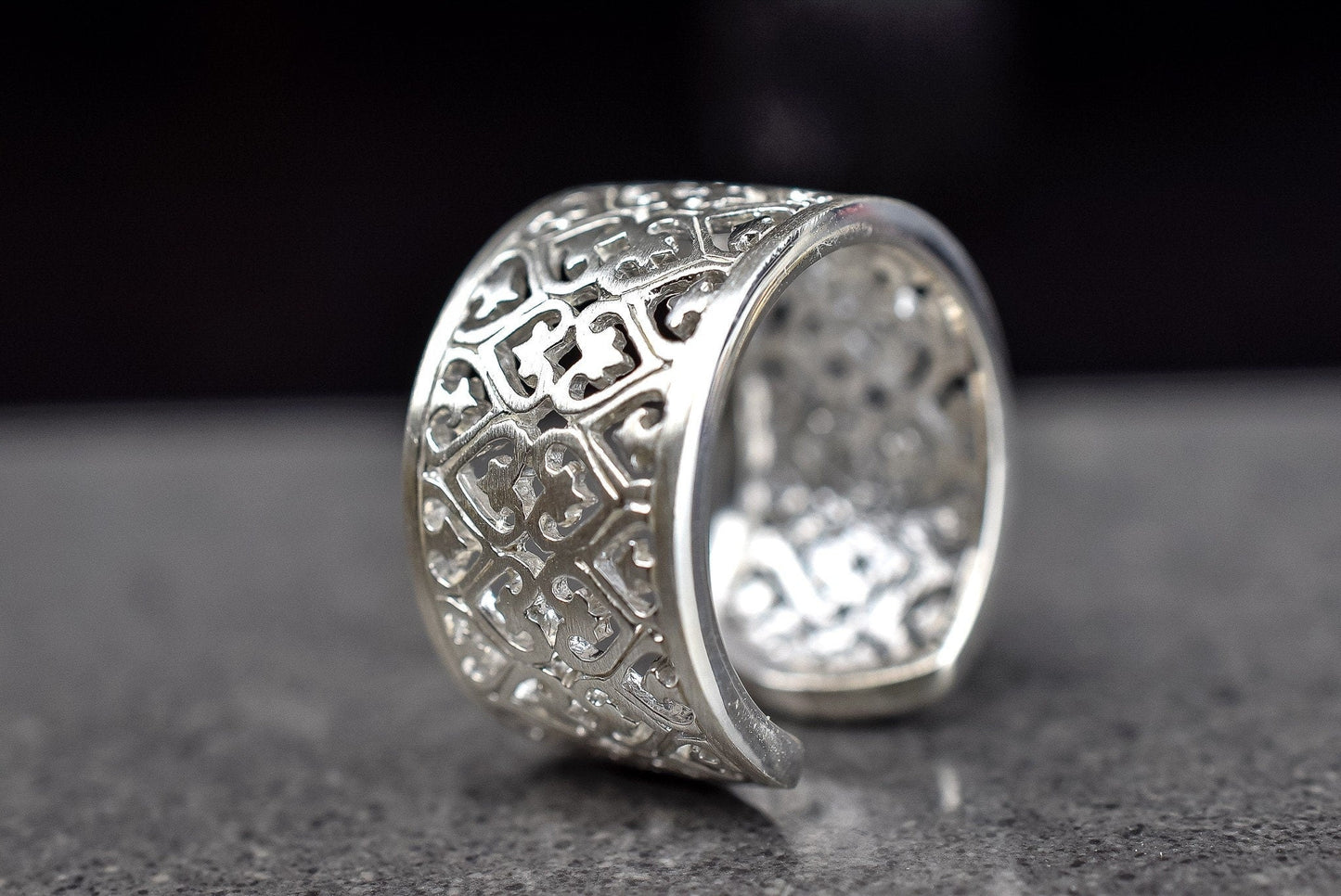 Ornamental 925 Sterling Silver Ring in Orient Style - Size…