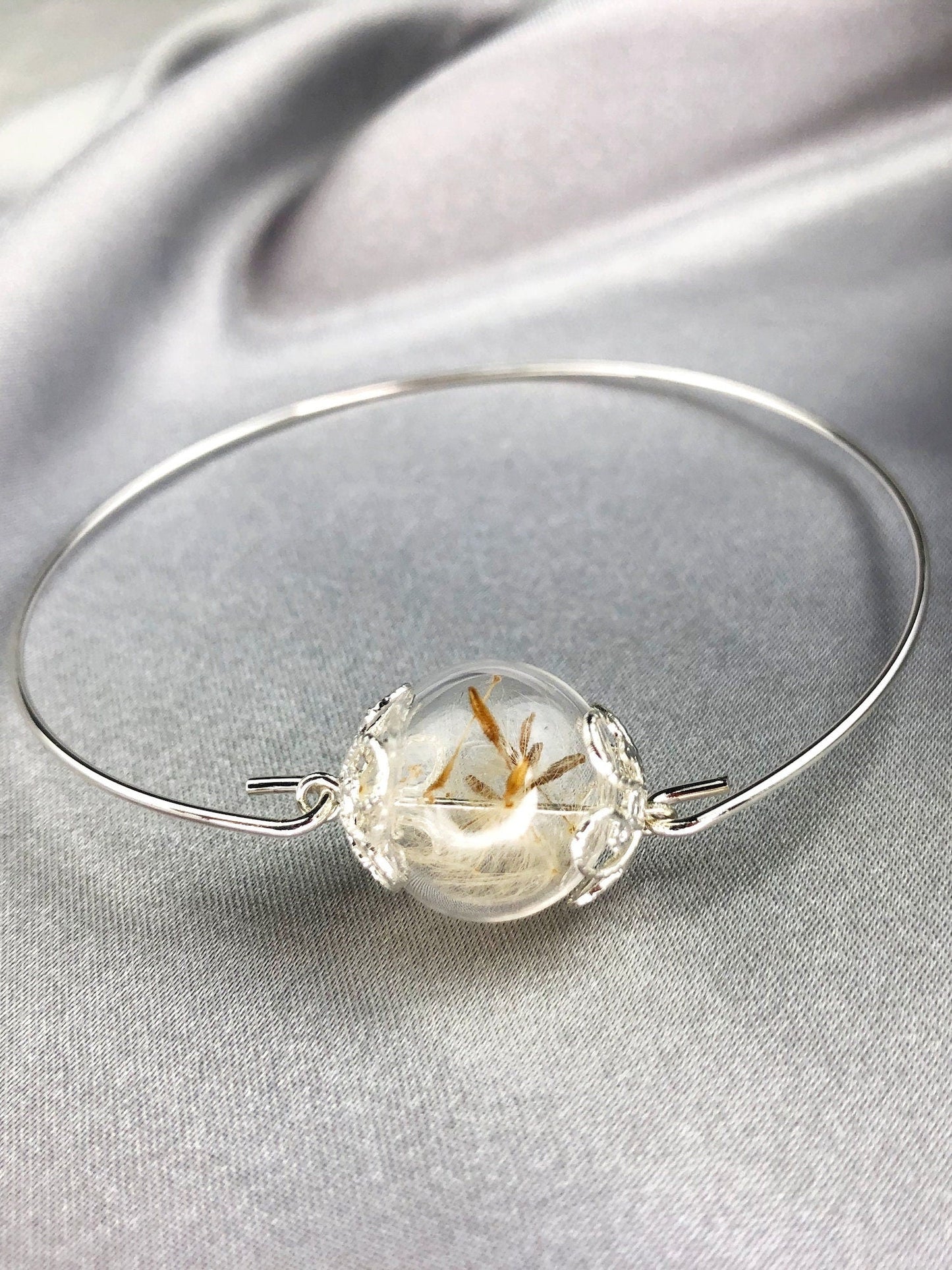 Elegant Pustflumen Seed Bangle - Minimalist Silver Plated Jewelry…
