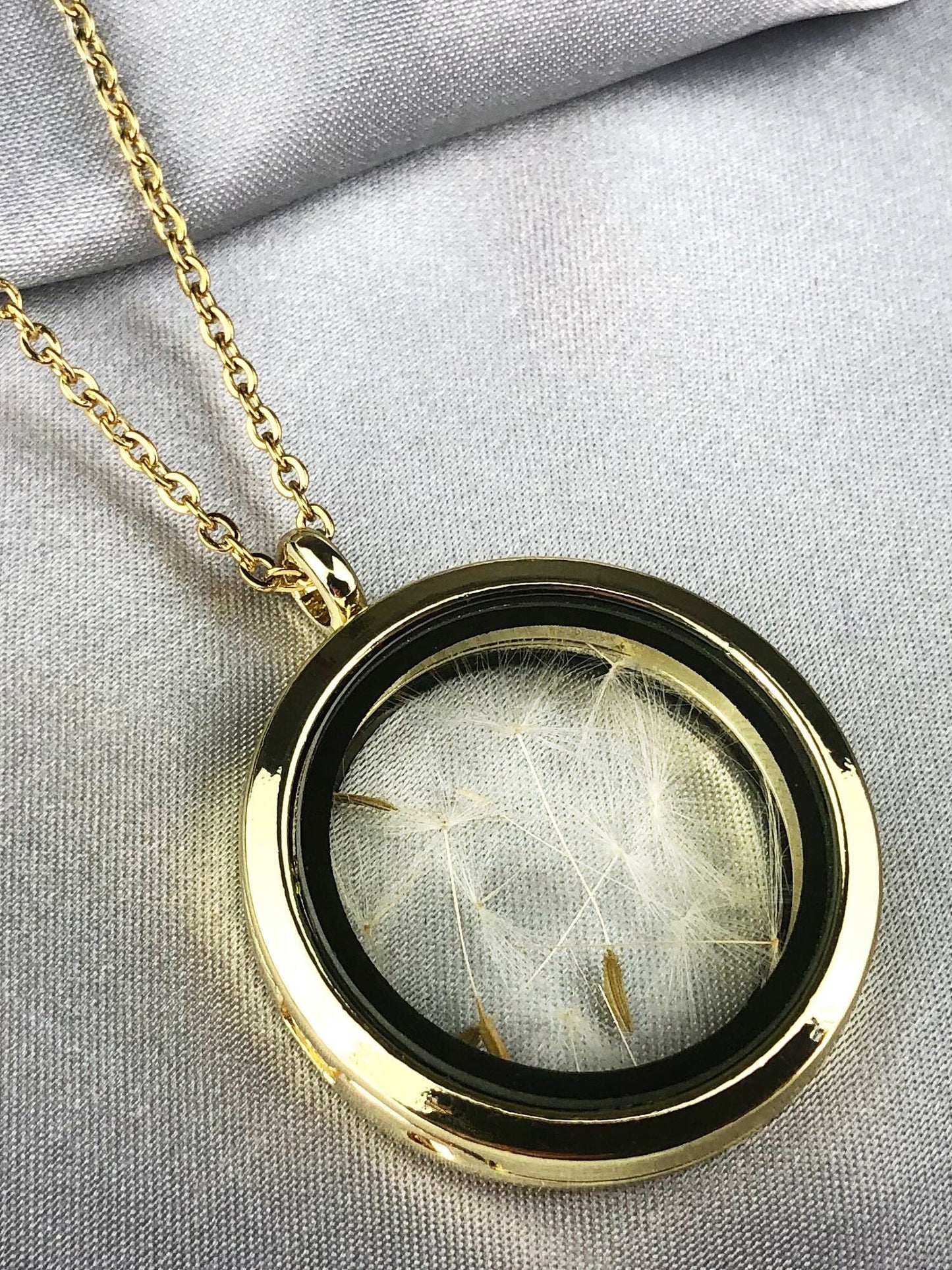 Pustflumen Seeds Glass Medallion Chain - Gold Gilded Terrarium…