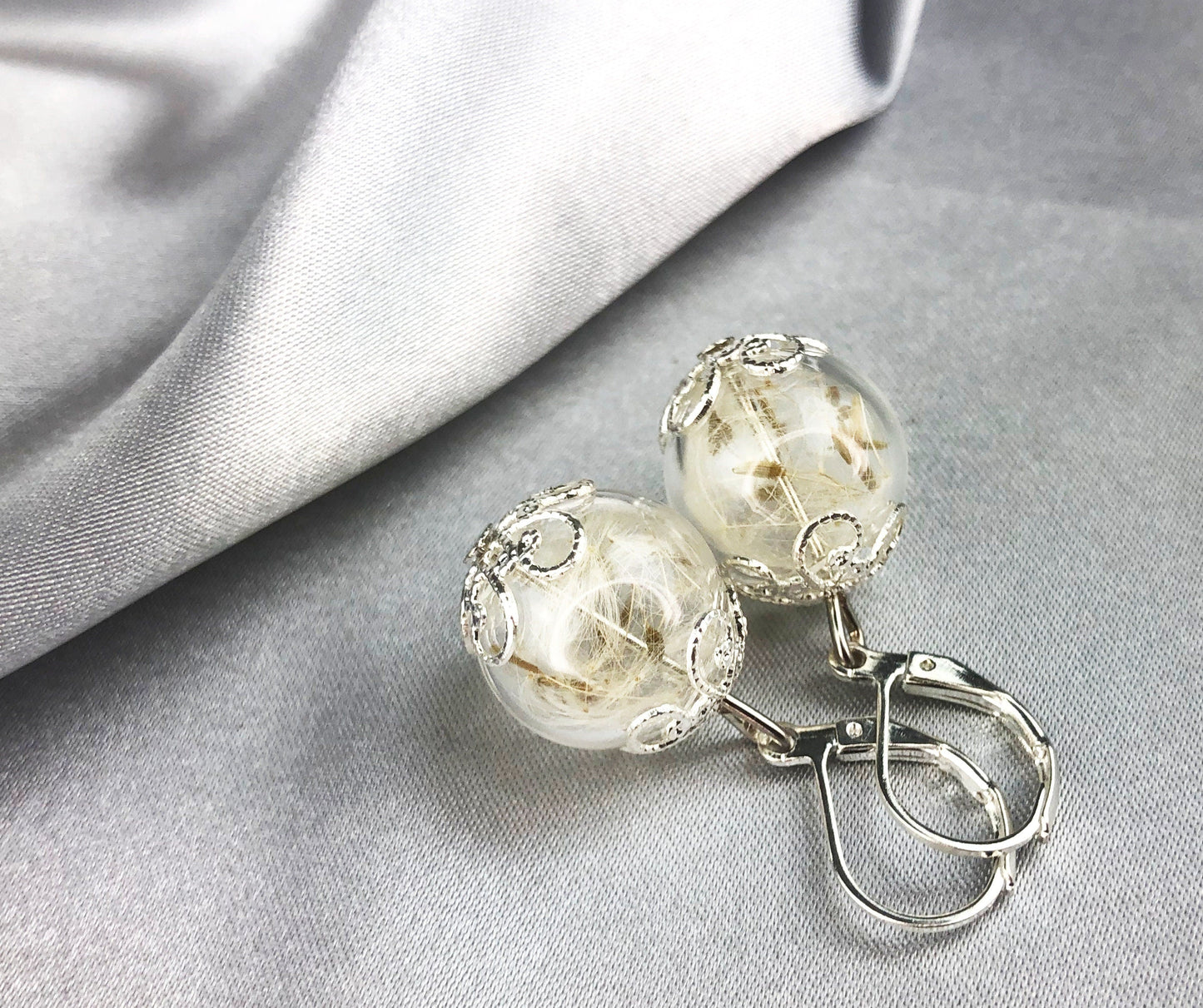 Dandelion Pust Floral Earrings - Elegant Ornament Earrings