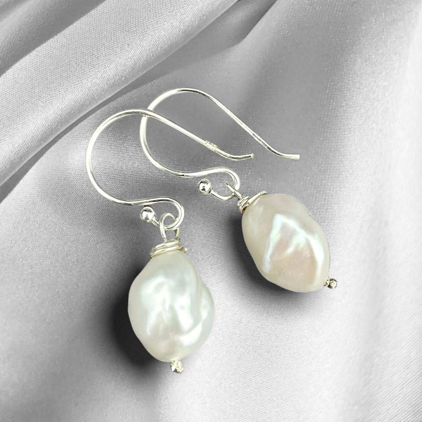 Baroque freshwater pearl earrings - beads drop earrings — 132