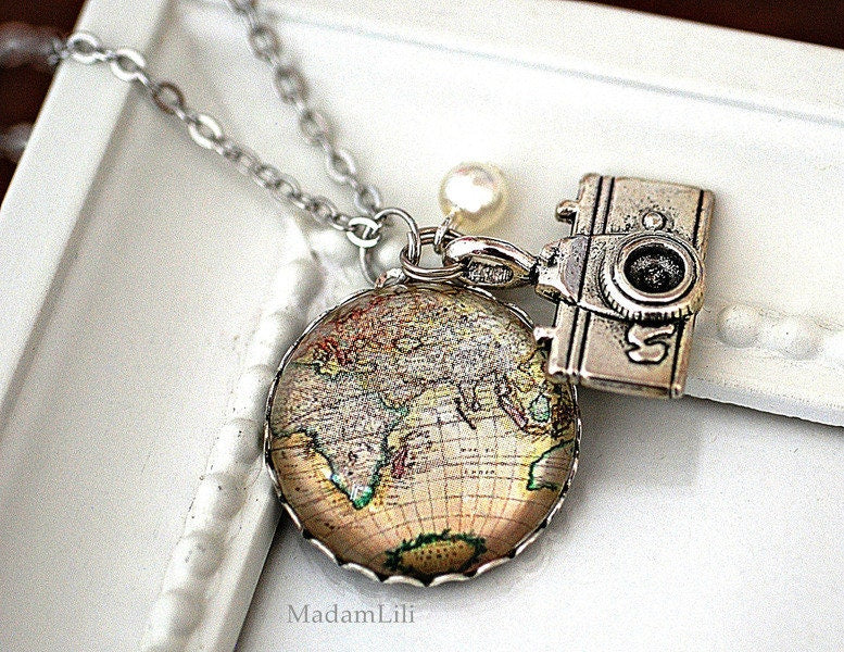 World Travel Wanderlust Globetrotter Hiker Chain - Wanderlust…