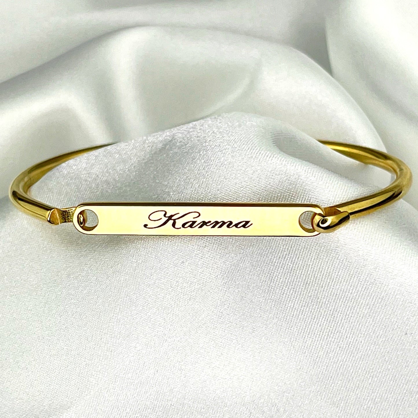 Personalizable stainless steel bangle - engraving - gold color…