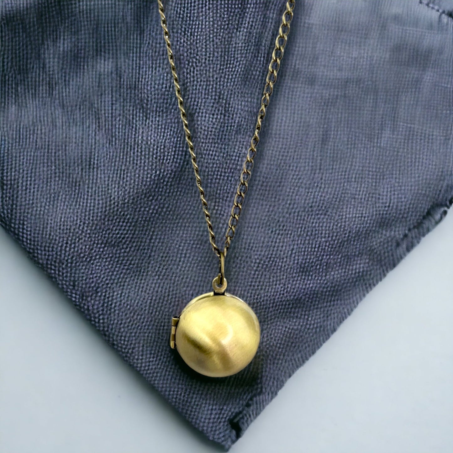 Bronze chain with mini ball FotoDAILLON in vintage style - gift idea…