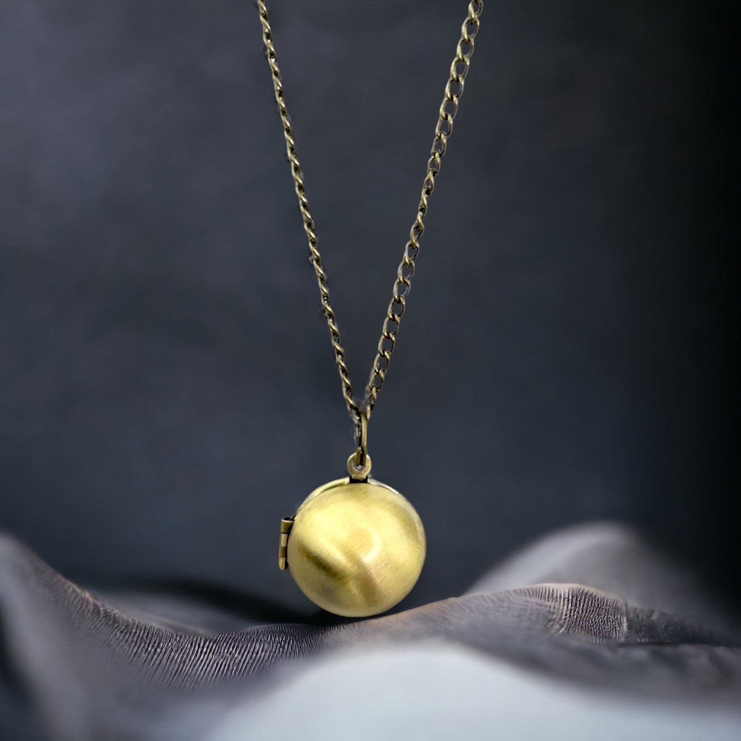 Bronze chain with mini ball FotoDAILLON in vintage style - gift idea…