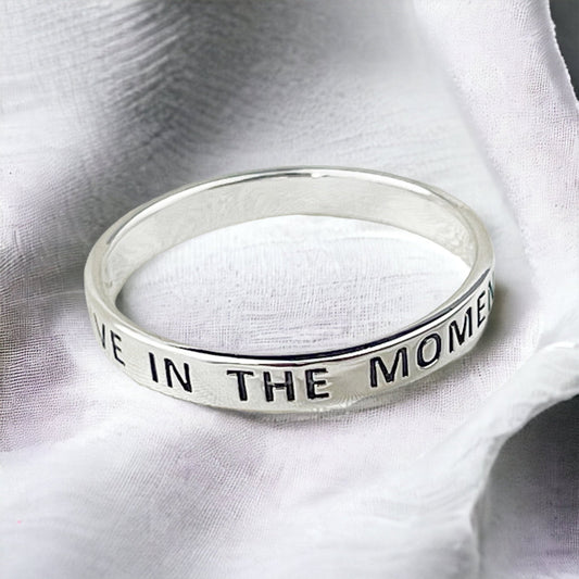 LIVE IN THE MOMENT Ring - 925 Sterling Silver Engraved Stamp Finger Ring