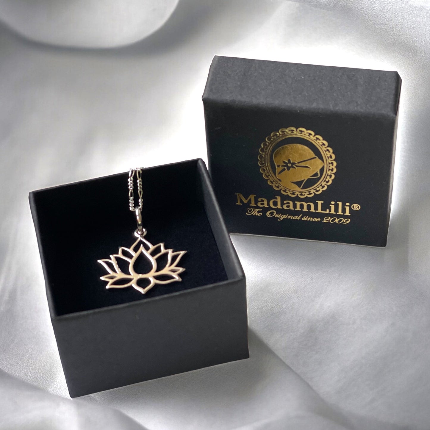 925 Sterling Silver Necklace with Lotus Pendant - Symbol of Purity…