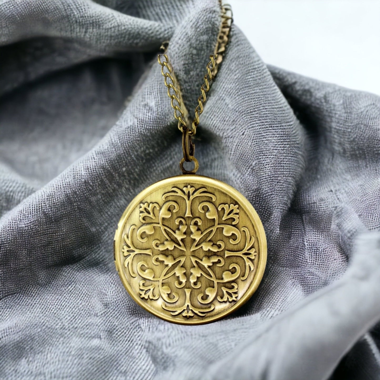 Photo medallion necklace with your photo Personalized oriental pendant