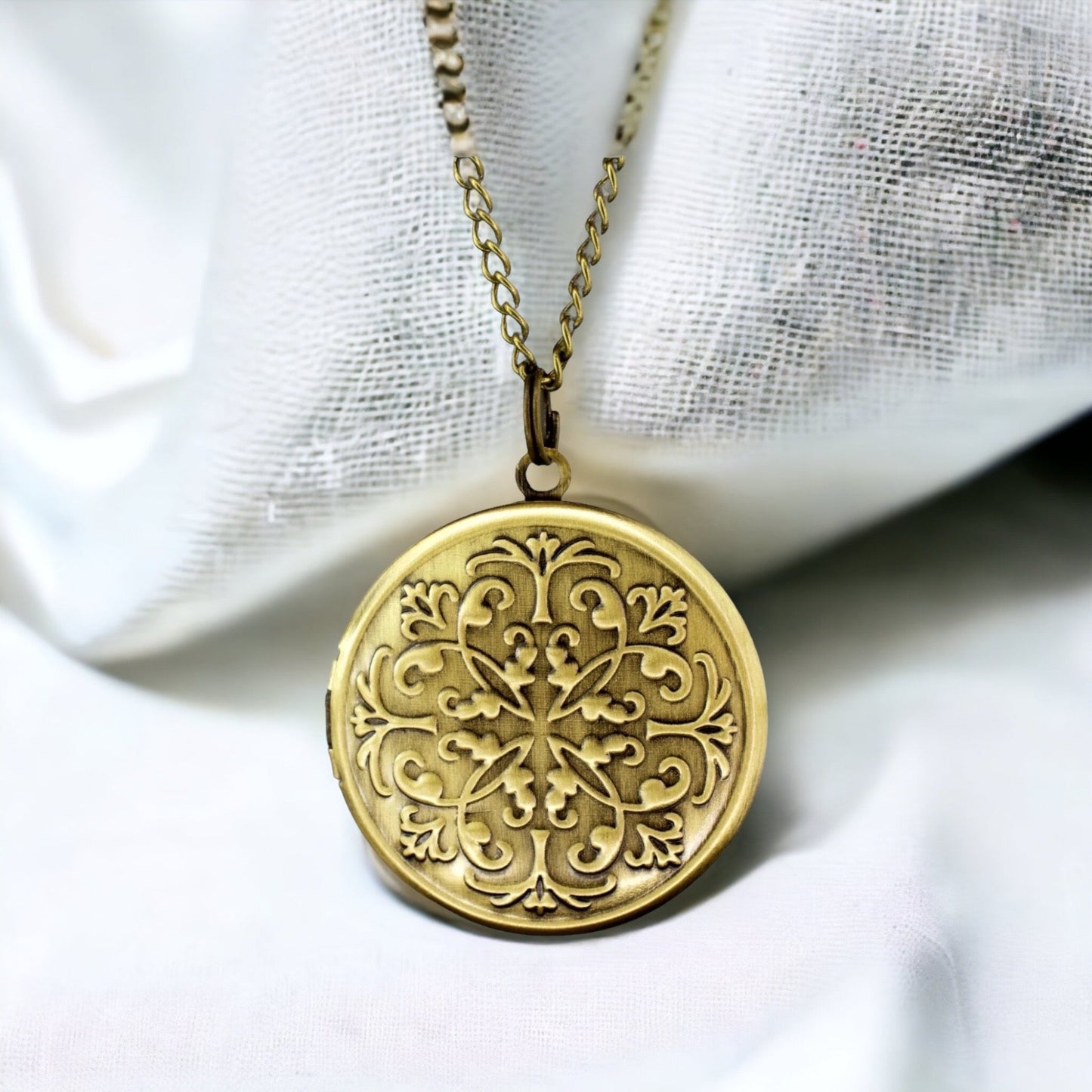 Photo medallion necklace with your photo Personalized oriental pendant