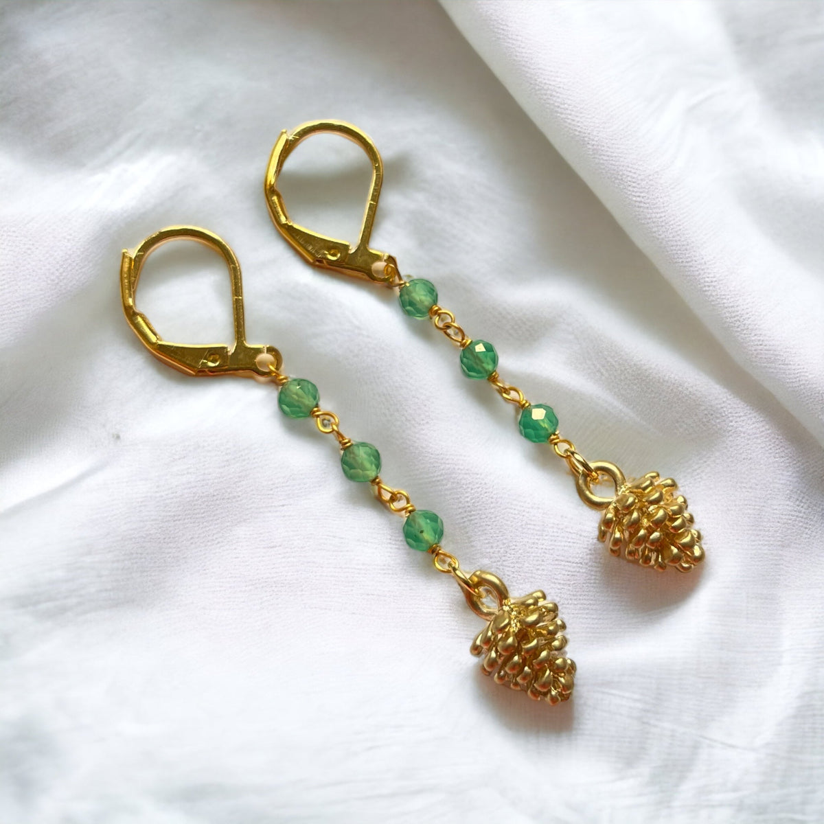 Elegant gold-plated Earrings with Aventurine Pearls and Pinecone Pendants - The Perfect Accessory for Autumn and Winter - VINOHR-47