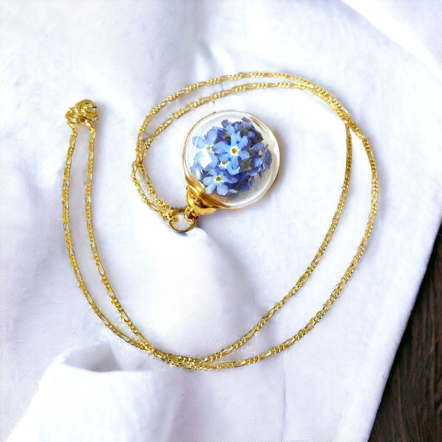 Elegant Forget-Me-Not Orb Necklace Chain Made of Gold-Plated 925…