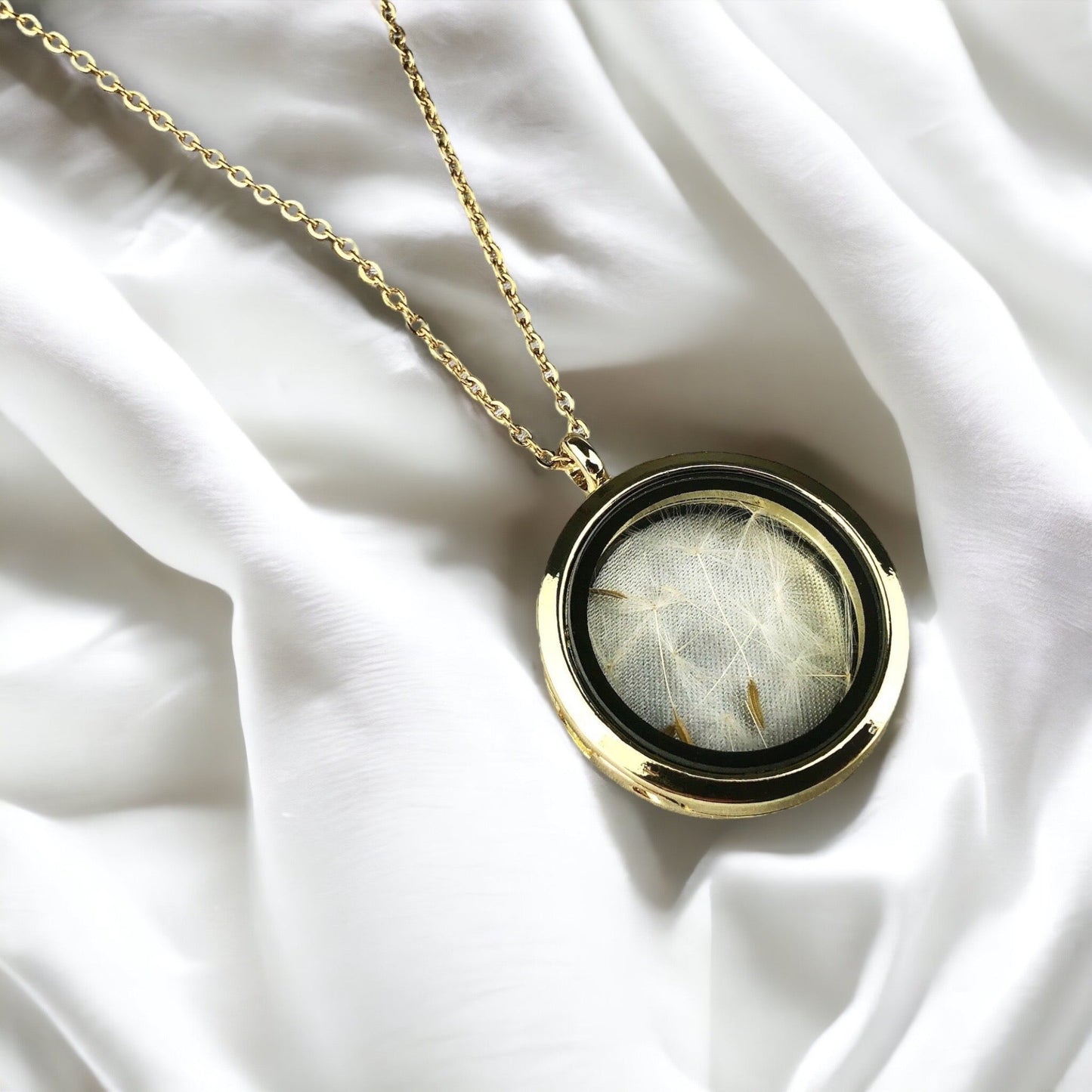 Pustflumen Seeds Glass Medallion Chain - Gold Gilded Terrarium…