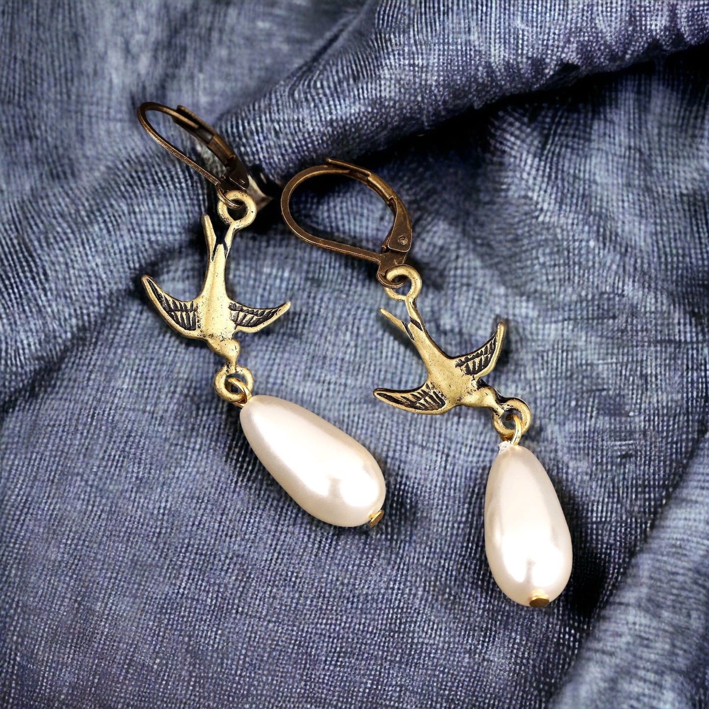 Flight Swallows Drop Pearl Earrings - Nostalgic Retro Jewelry — 63