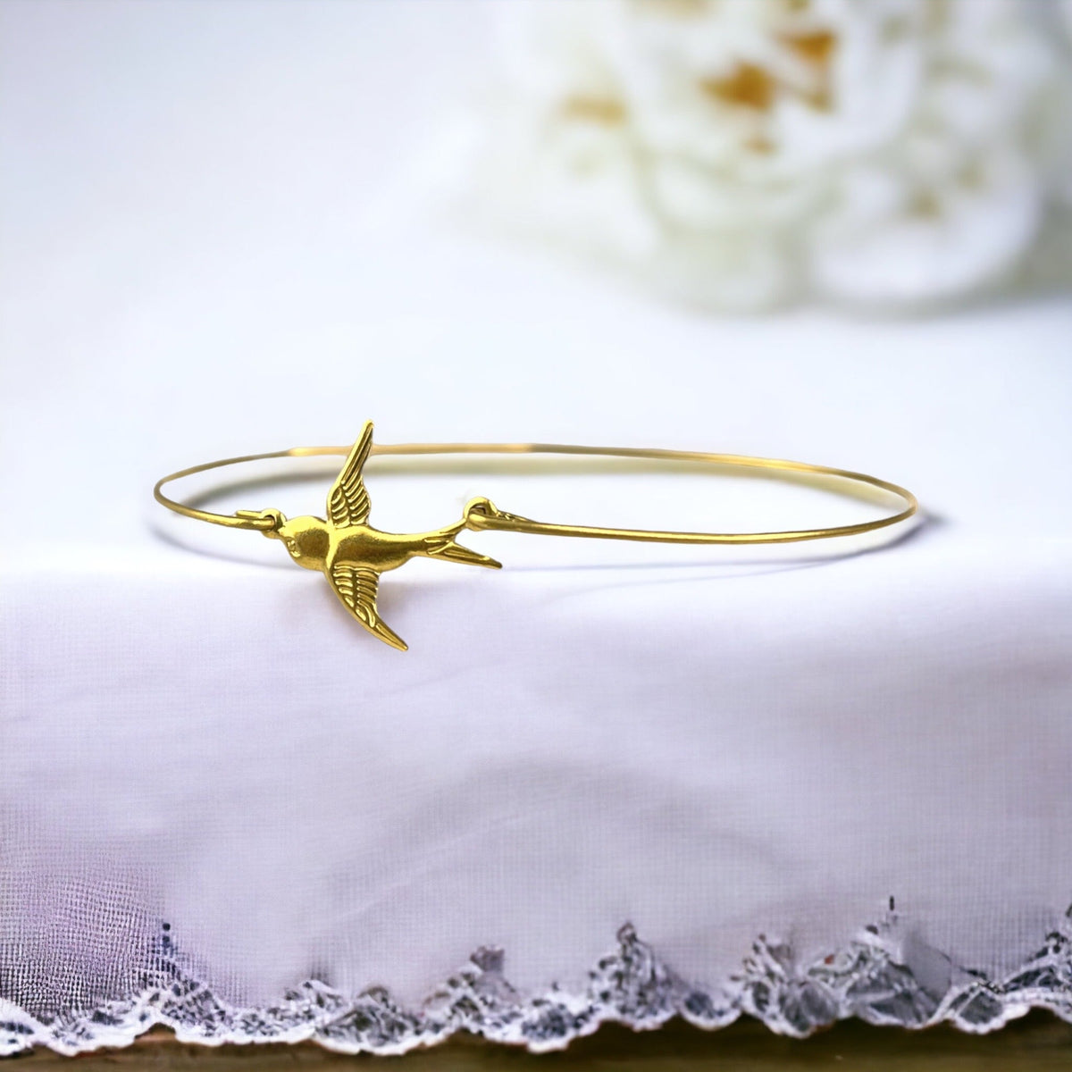 Swallow Flight Gold Bangle - Swallow Freedom Globetrotter Jewelry - RETARM-50