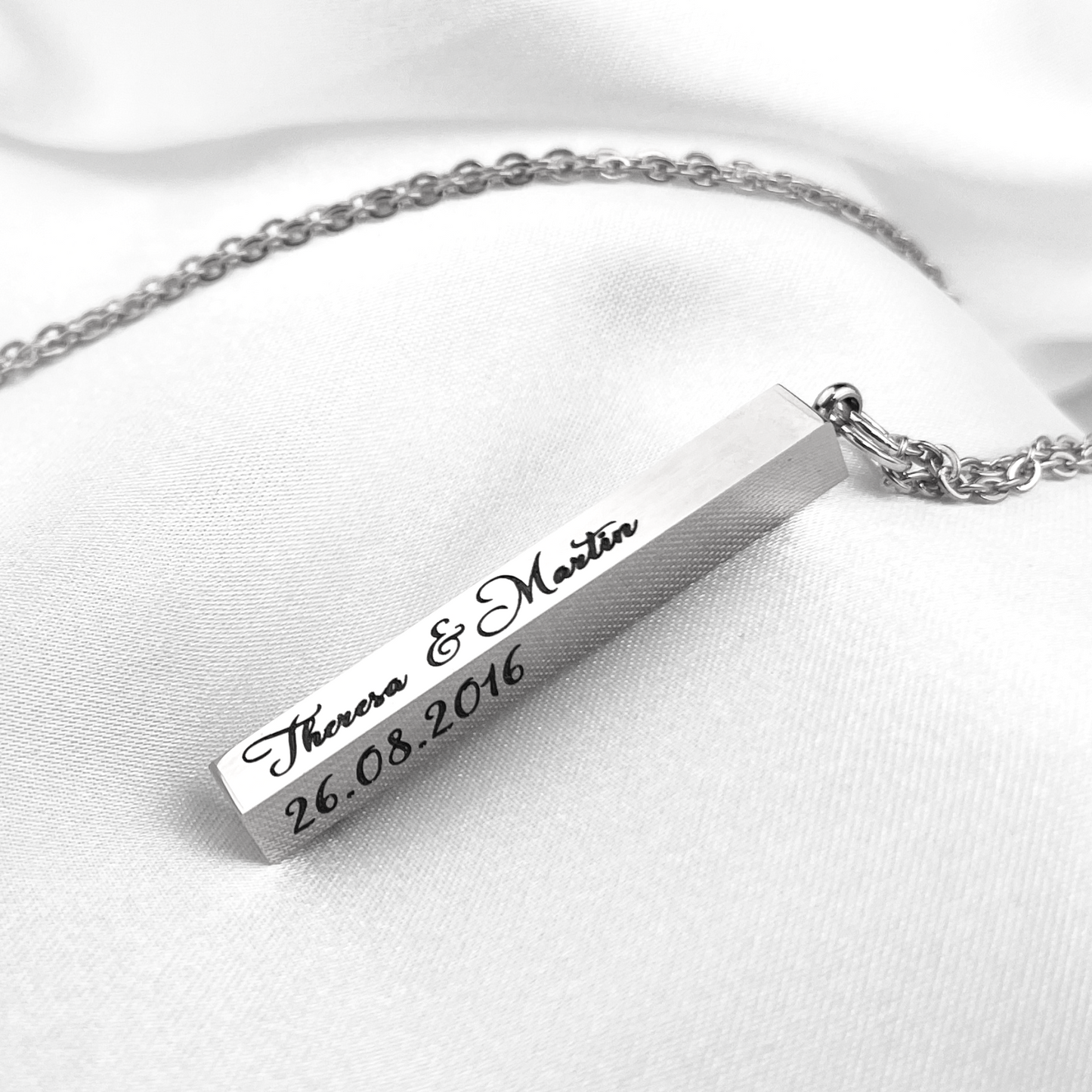 3D vertical burl chain with engraving / gold, silver or rosegold