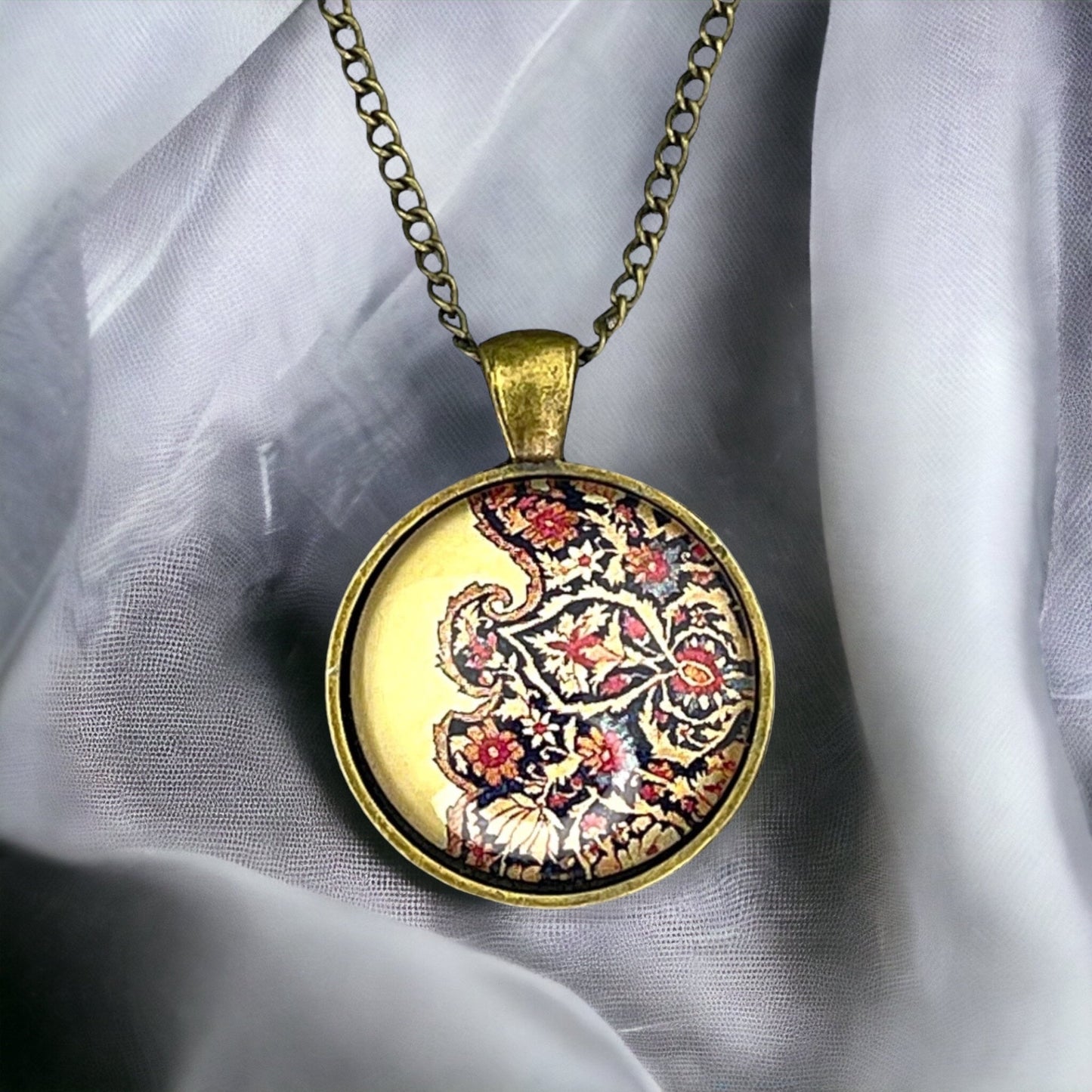 Oriental carpet bronze chain
