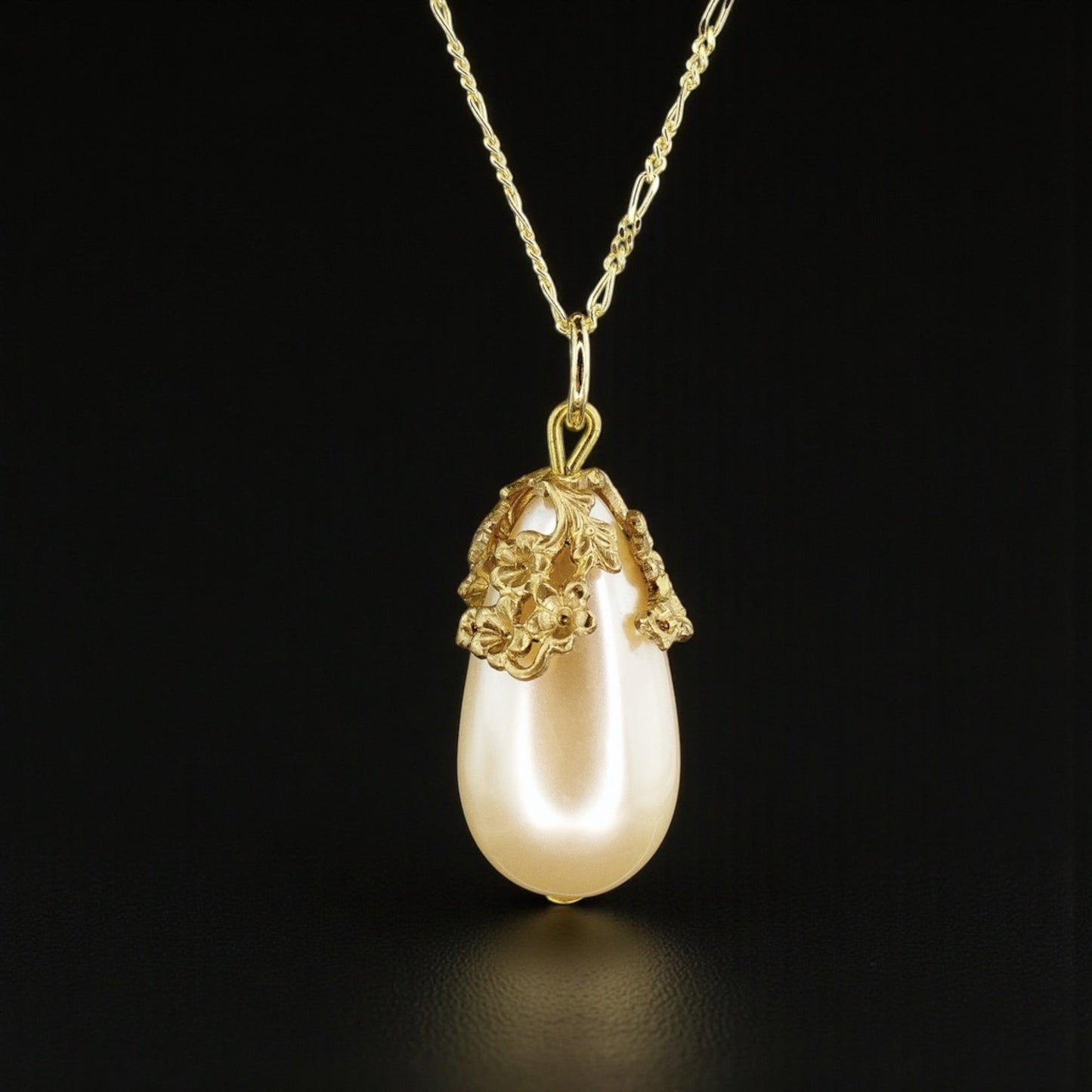 Vintage Teardrop Pearl Necklace 18k Gold Plated | 925 Sterling…