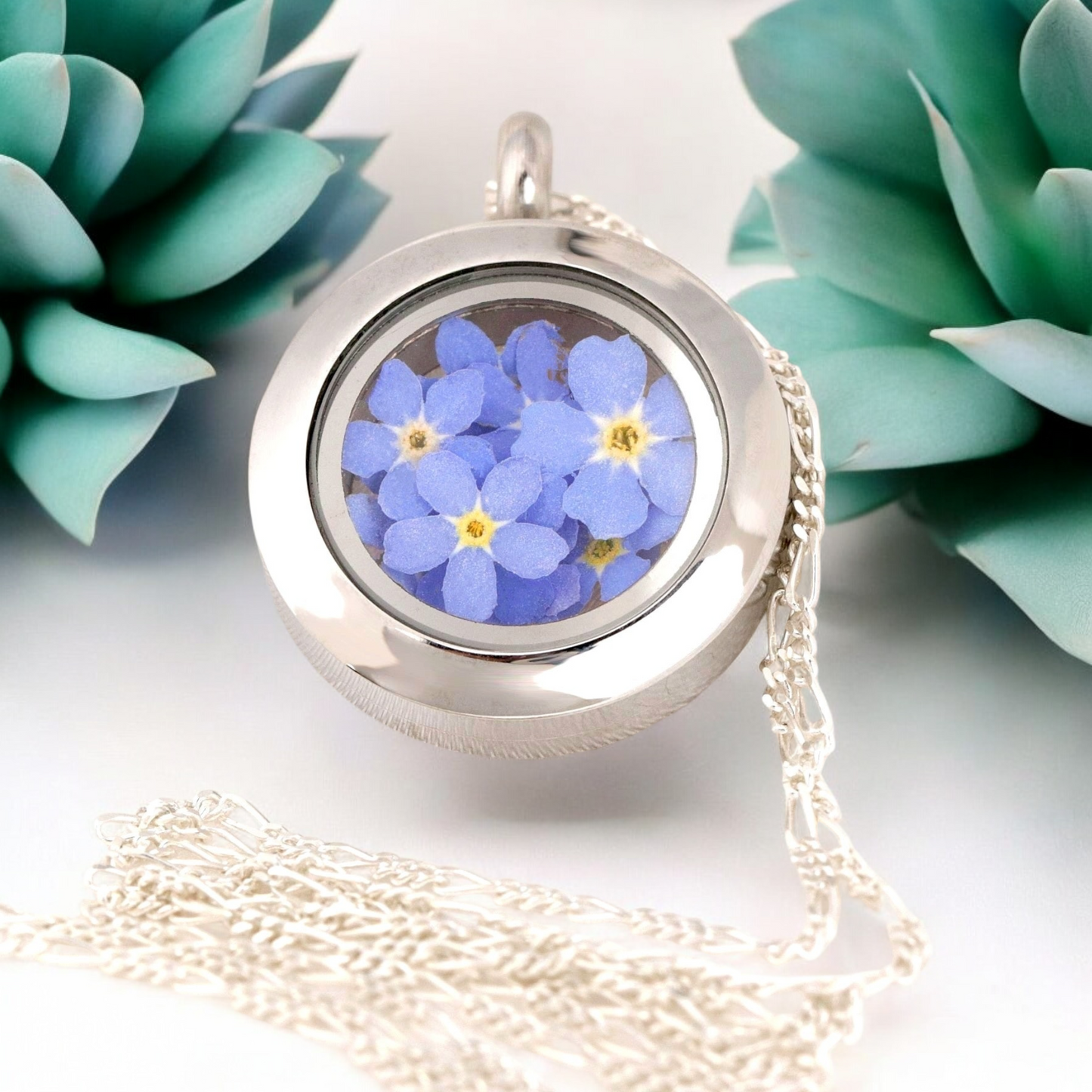 Forget-me-not flowers medallion - glass medallion with genuine…