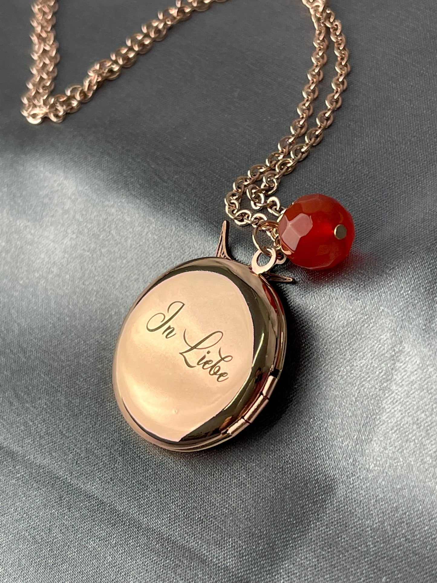 Rose Gold Photo Locket Necklace incl. Photo Service - Customizable…