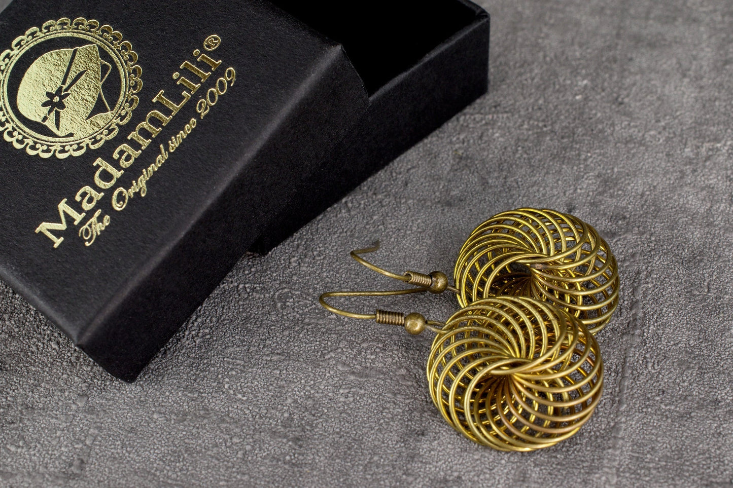 Bird's nest — bronze earrings in vintage style — 83
