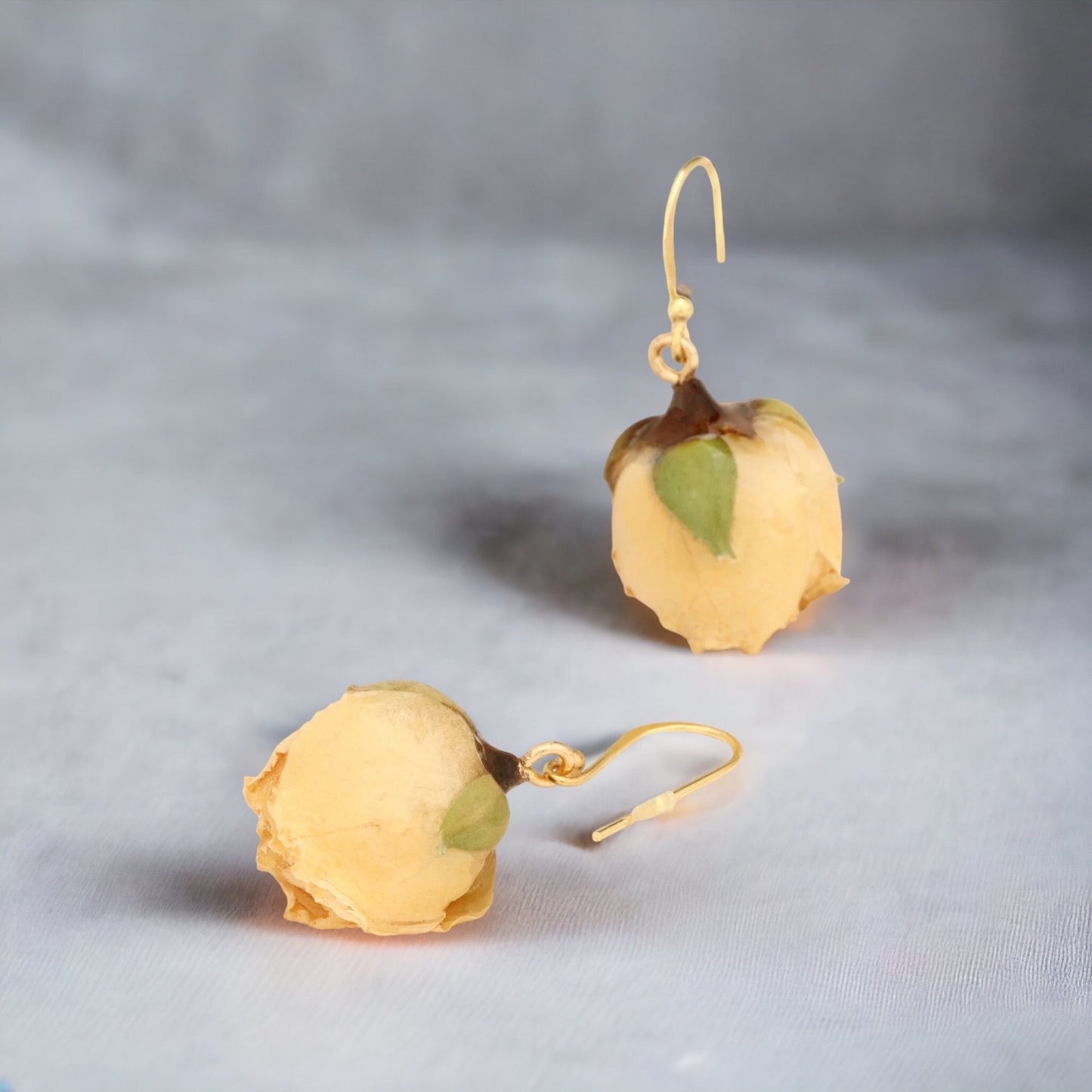 925 sterling gold-plated earrings with real roses